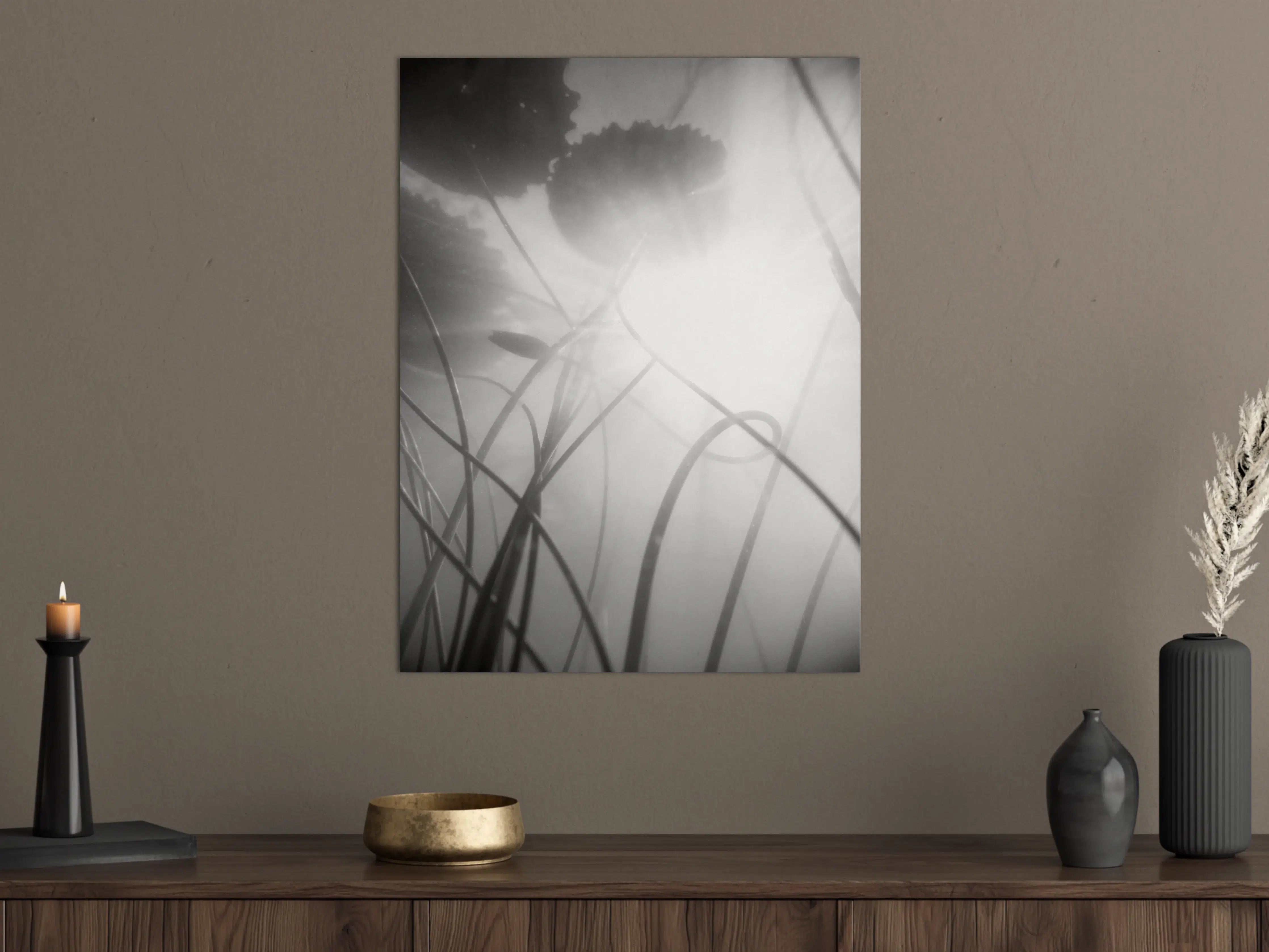 Große Wandbilder - Serenes Nebel-Lilien Kunstwerk