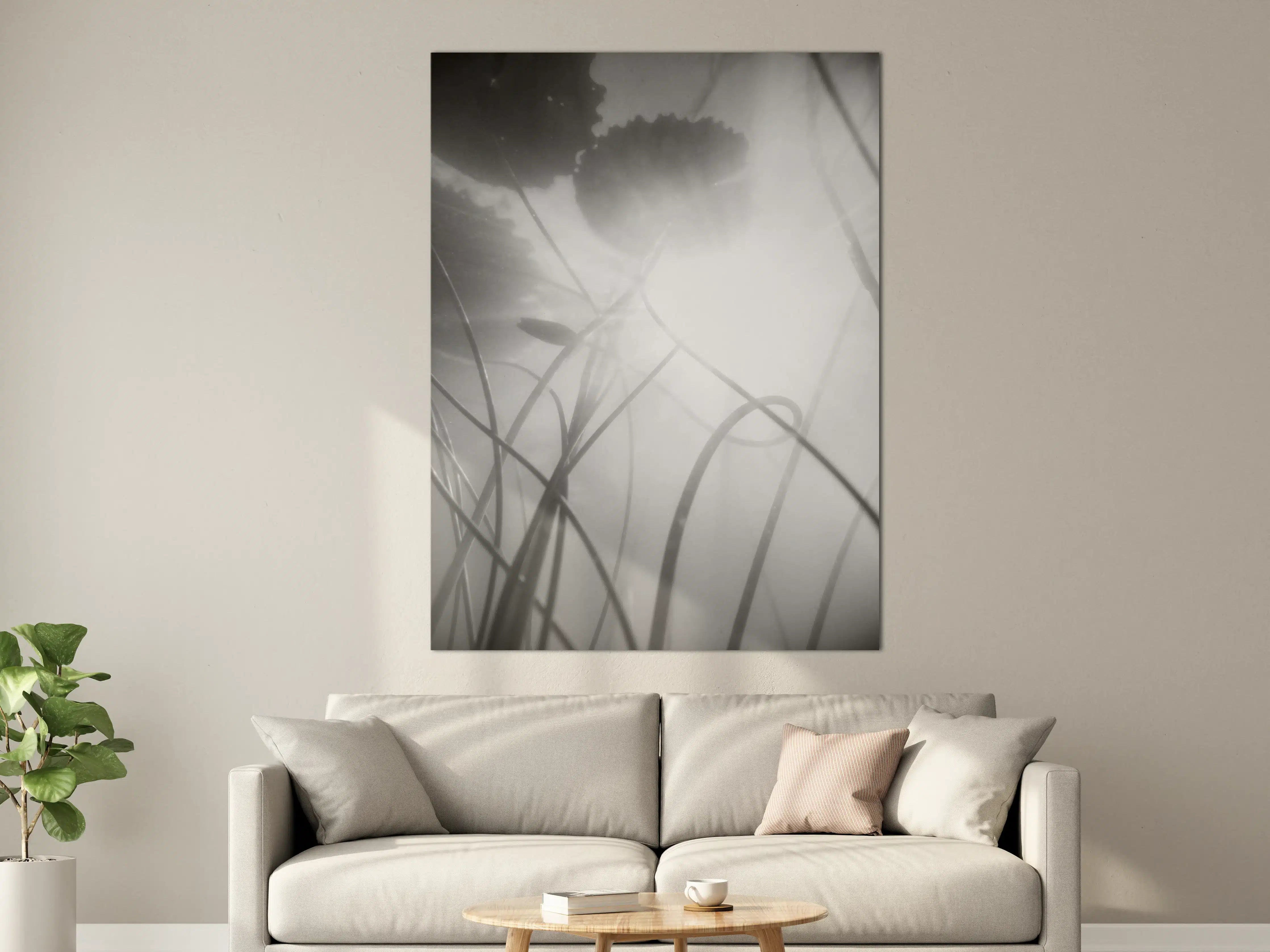 Große Wandbilder - Serenes Nebel-Lilien Kunstwerk