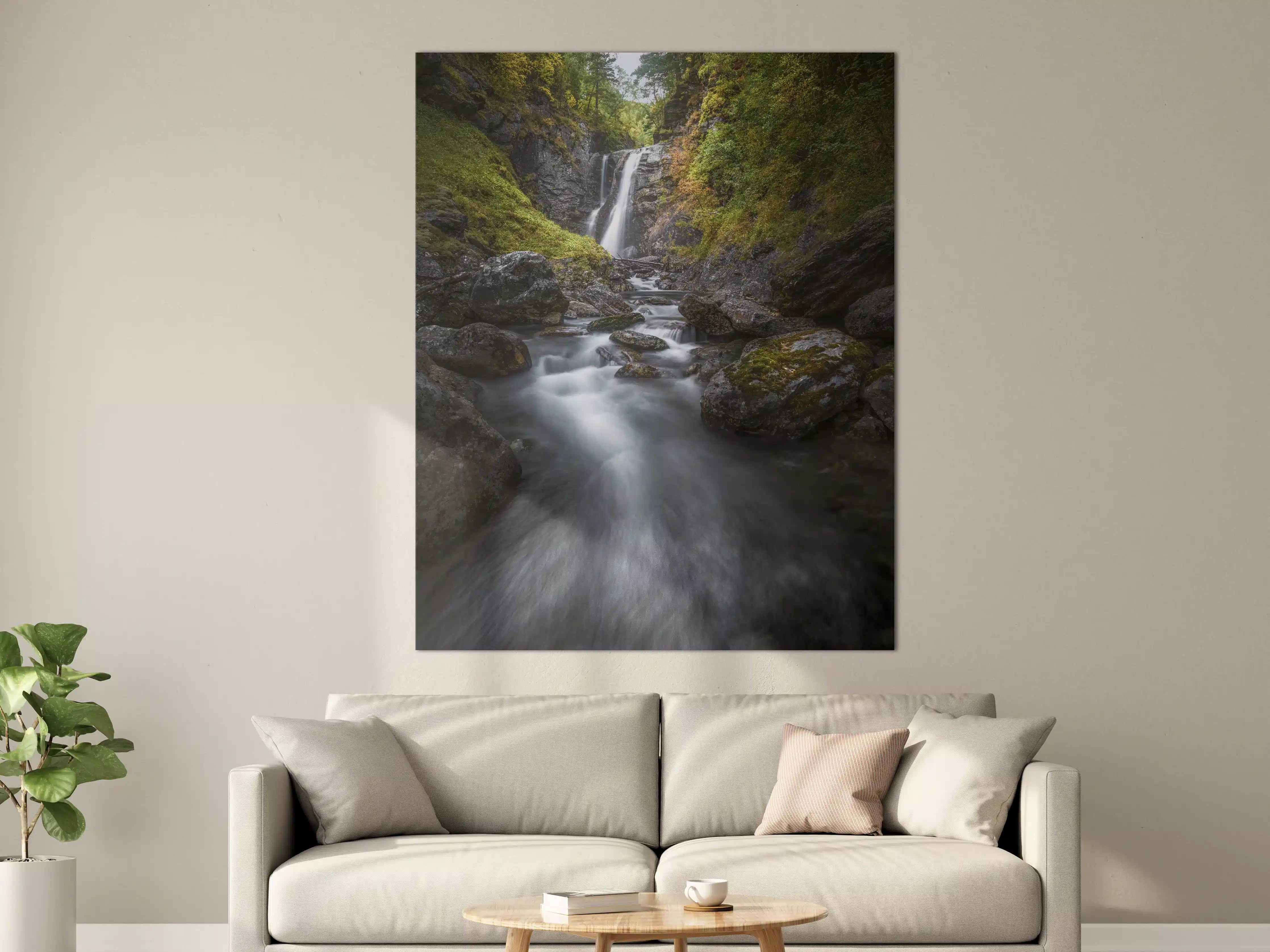 Große Wandbilder - Silberner Wasserfall in smaragdener Natur