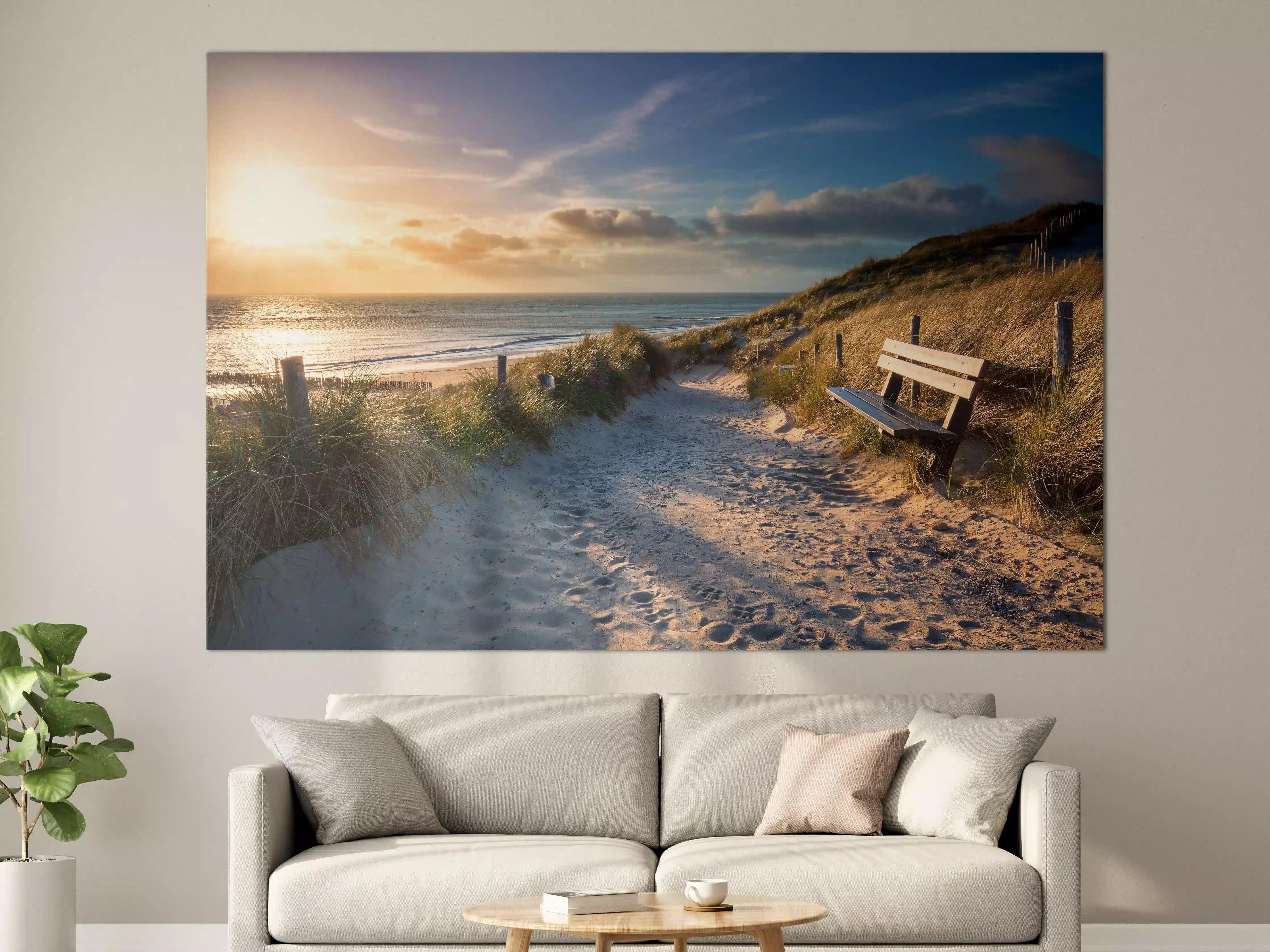 Große Wandbilder - Sonnenuntergang an der Küste mit Sandweg und Bank
