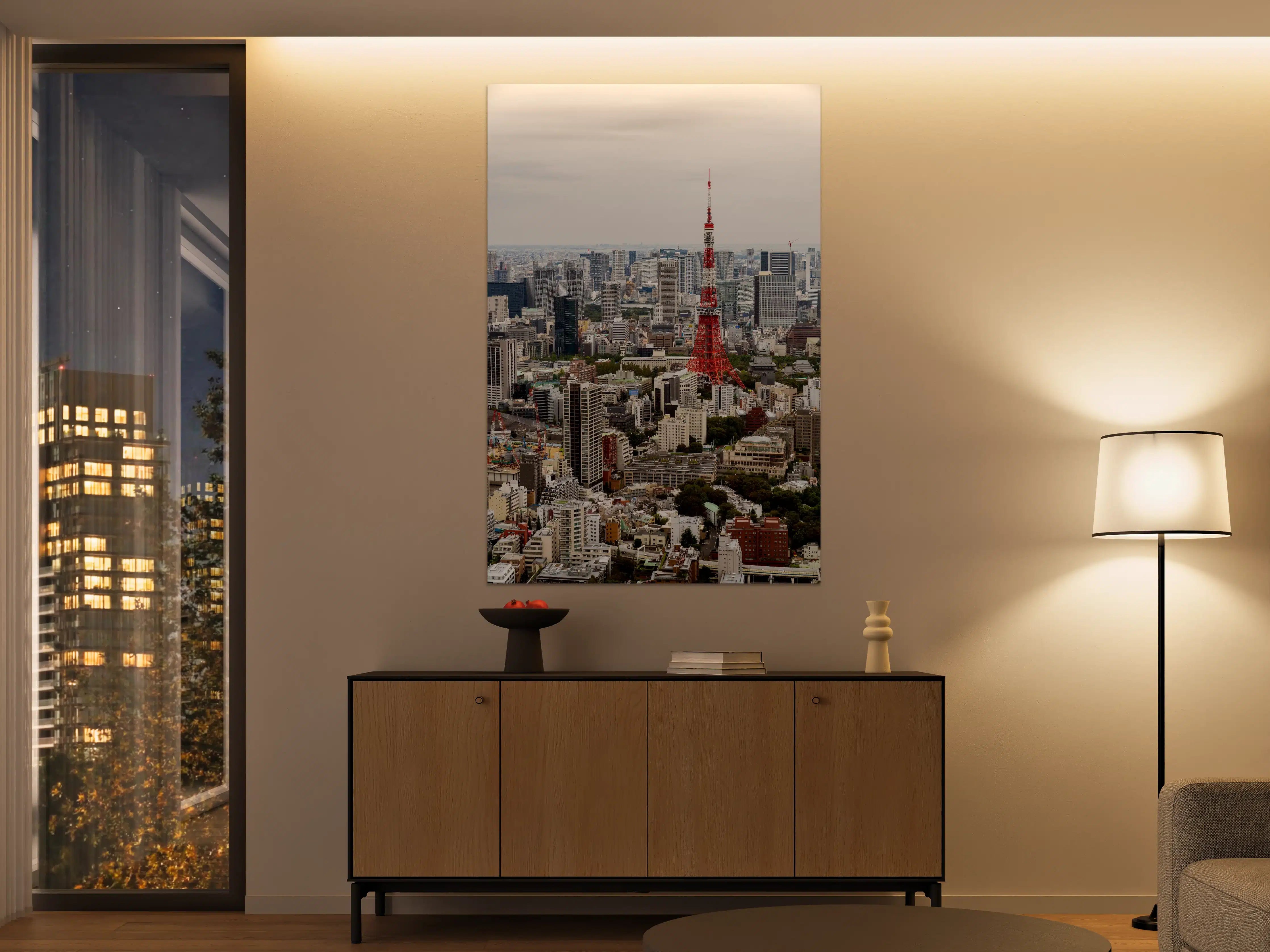 Große Wandbilder - Tokyo Tower in der Skyline bei bewölktem Himmel