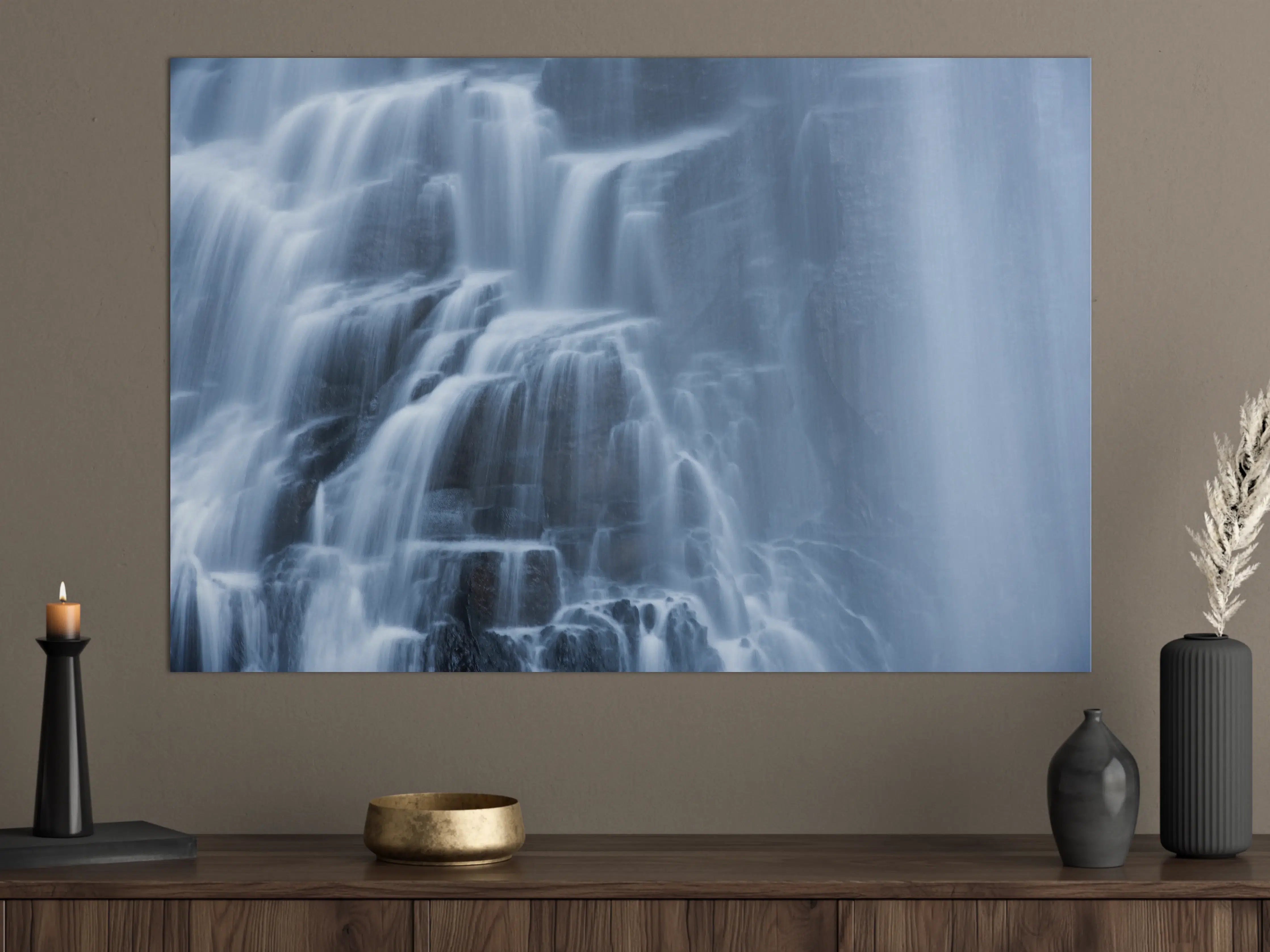 Große Wandbilder - Traumartiger Wasserfall an Felsenwand