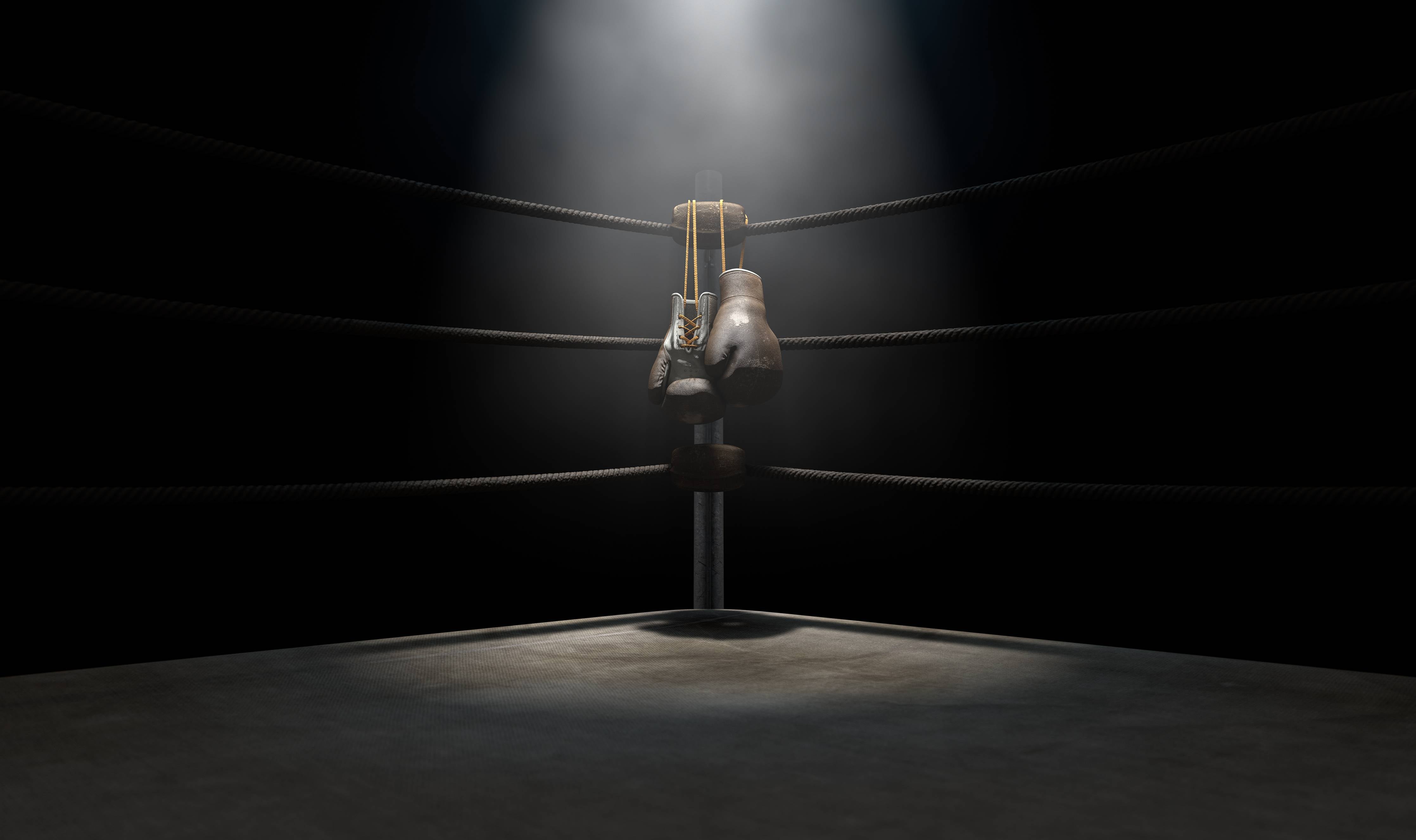 Große Wandbilder-Verlassener Boxring mit Boxing Gloves im Spotlight