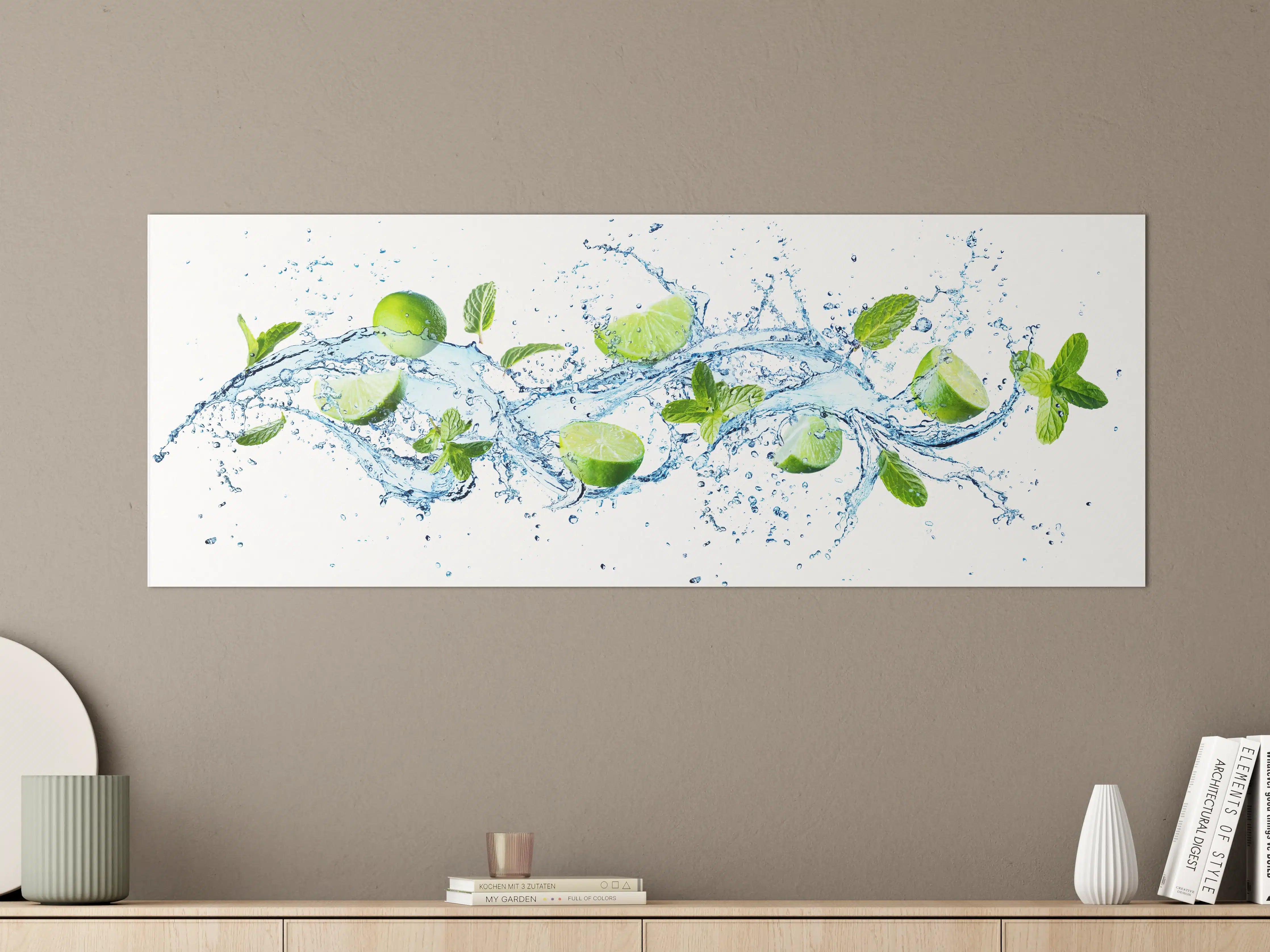 Große Wandbilder - Wasserspritzer mit Minzblättern und Limettenspalten