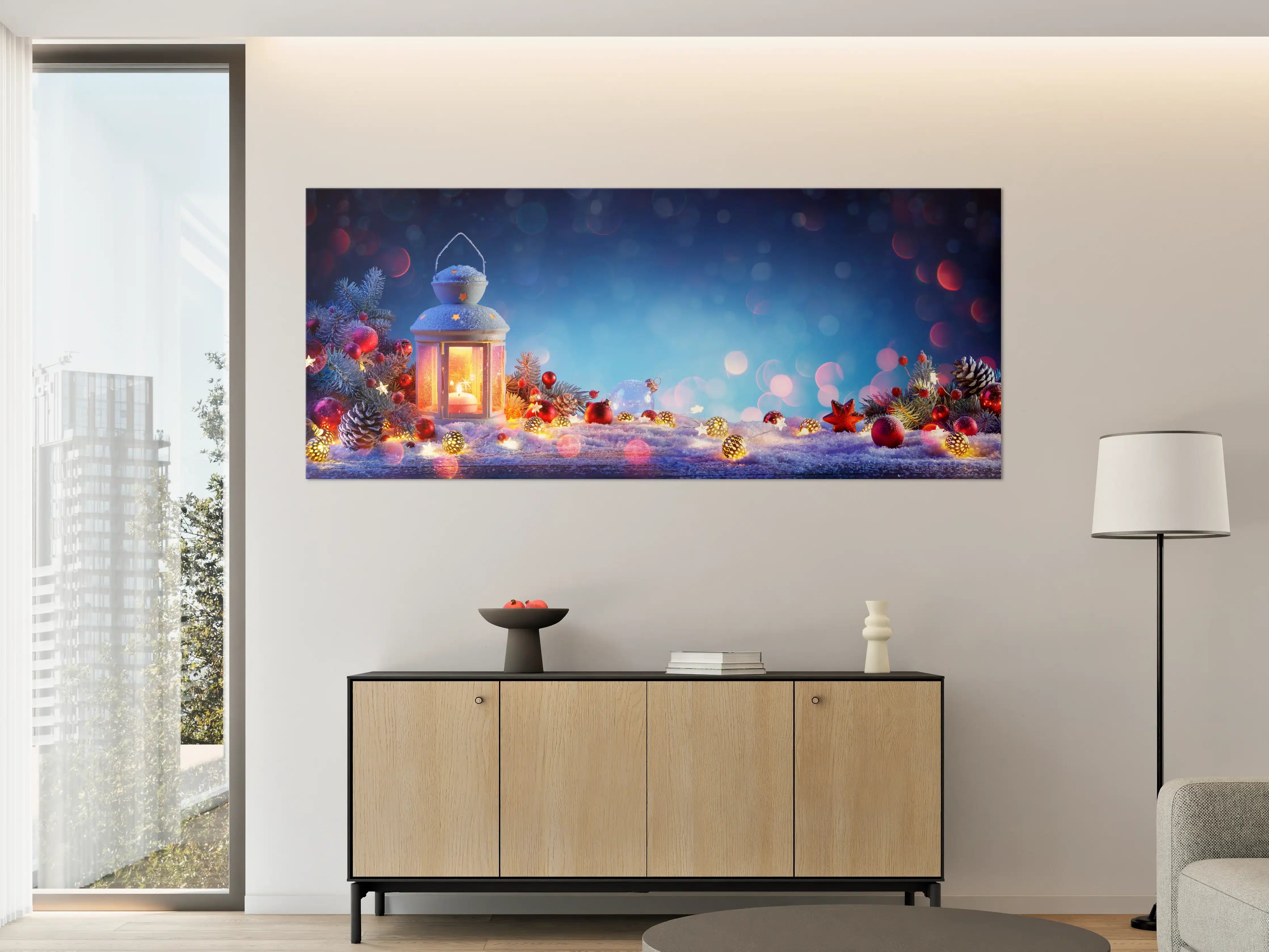Große Wandbilder - Weihnachtslaterne auf verschneiten Tisch