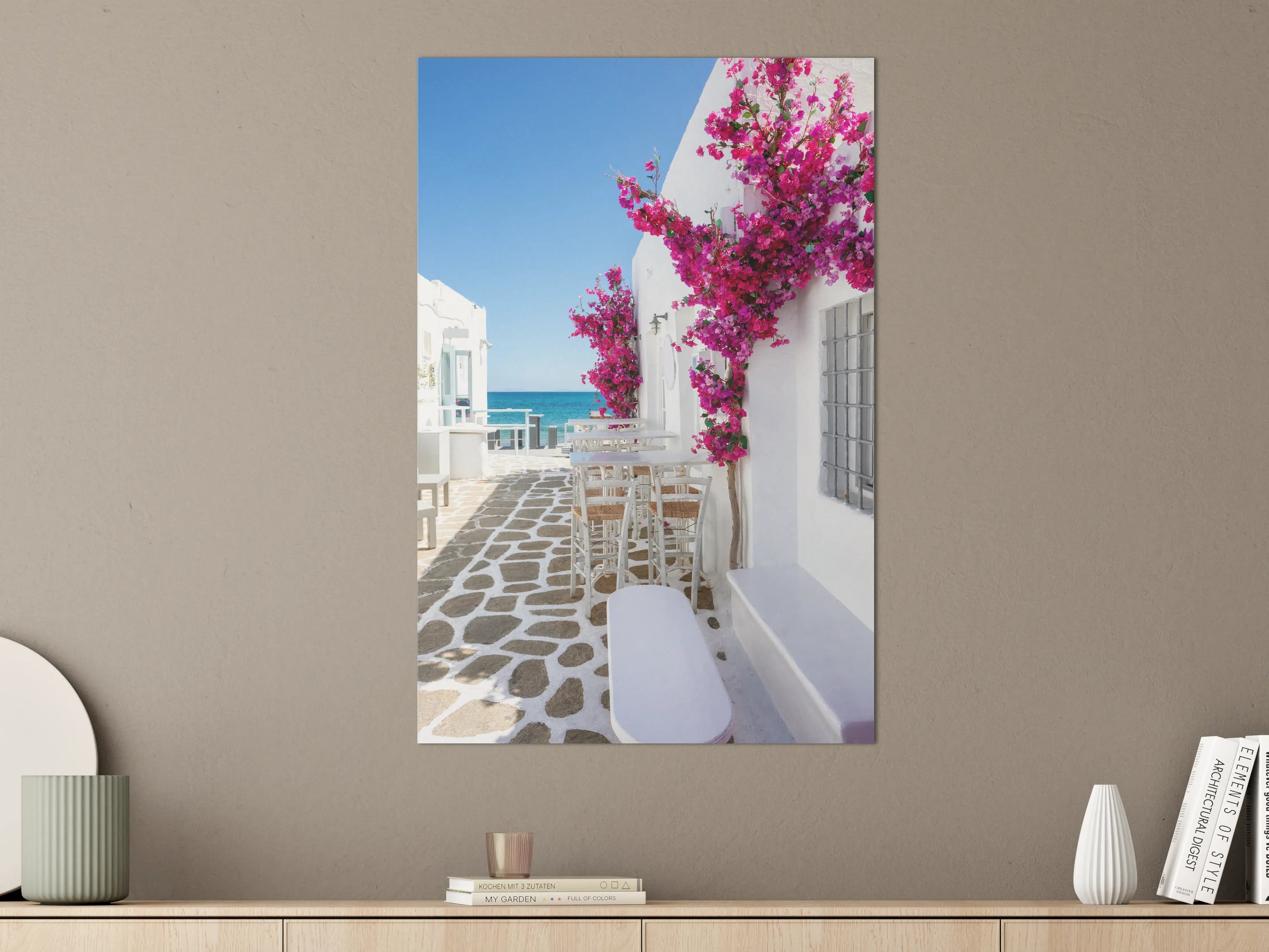 Große Wandbilder - Weiße Gasse mit Oleander Blumen in Mykonos
