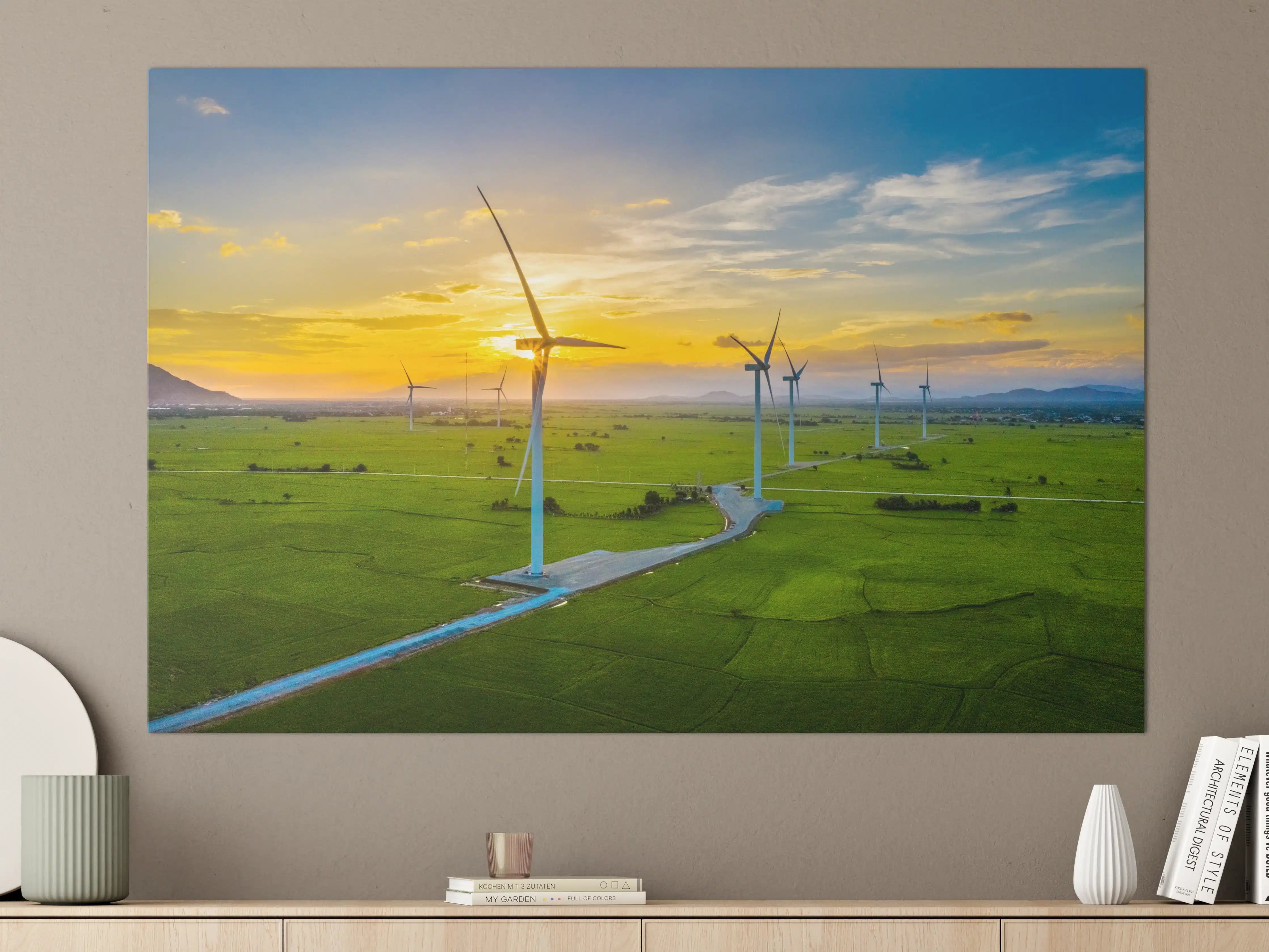 Große Wandbilder - Wind turbines bei Sonnenuntergang über grüner Landschaft