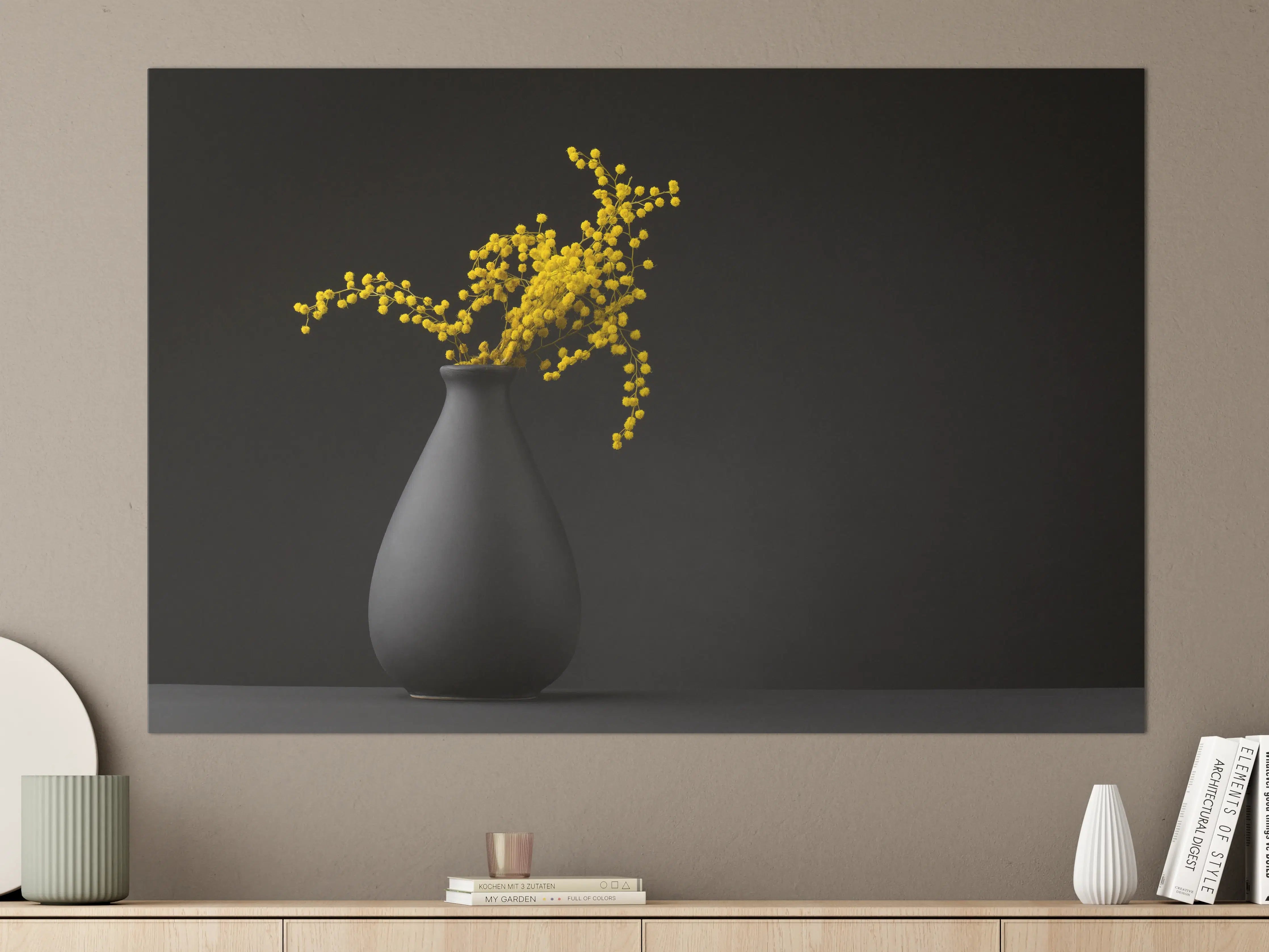 Große Wandbilder - gelbe Blume auf der gräulichen Vase