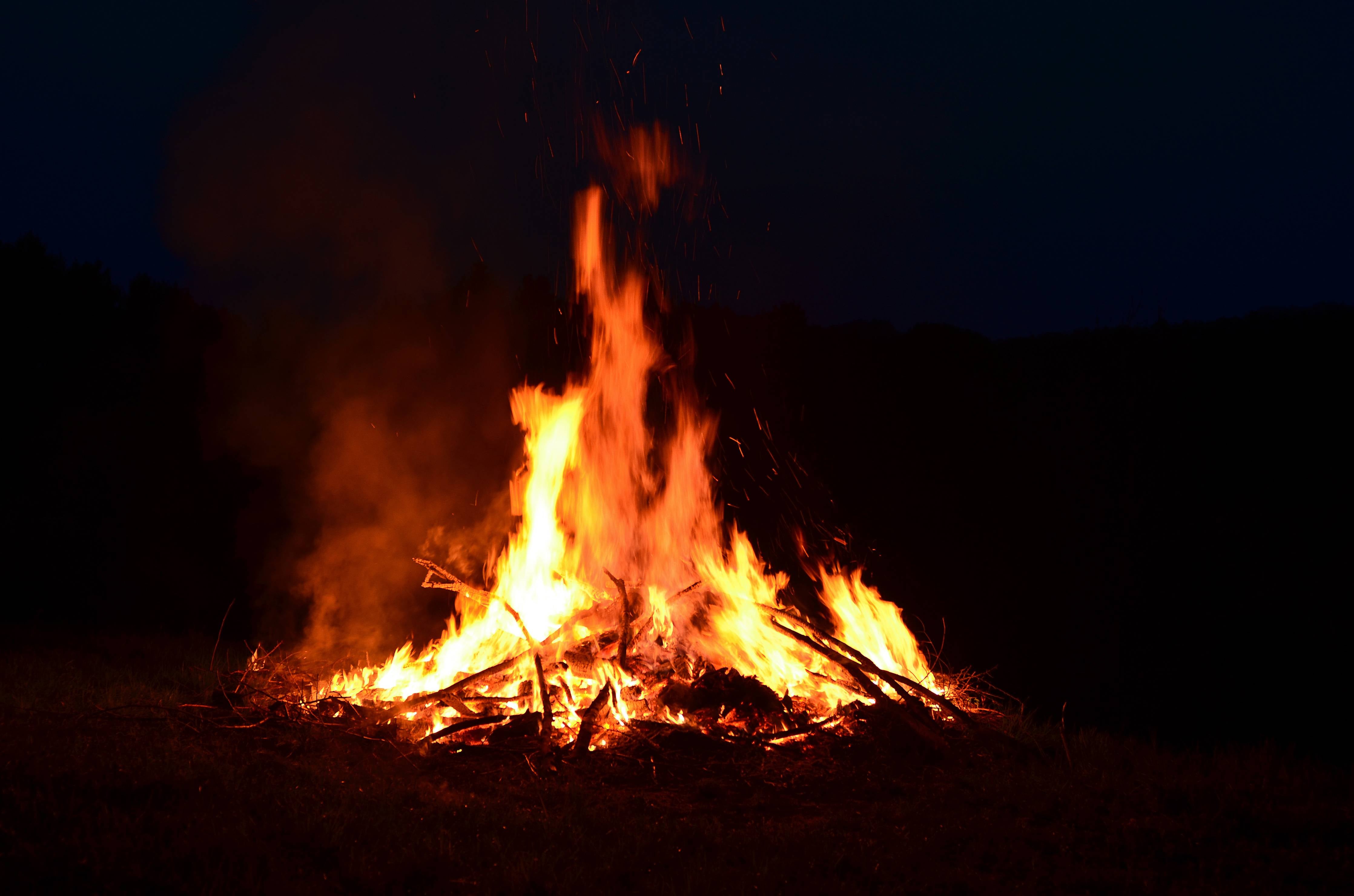 Große Wandbilder-gewaltiges outdoor Lagerfeuer