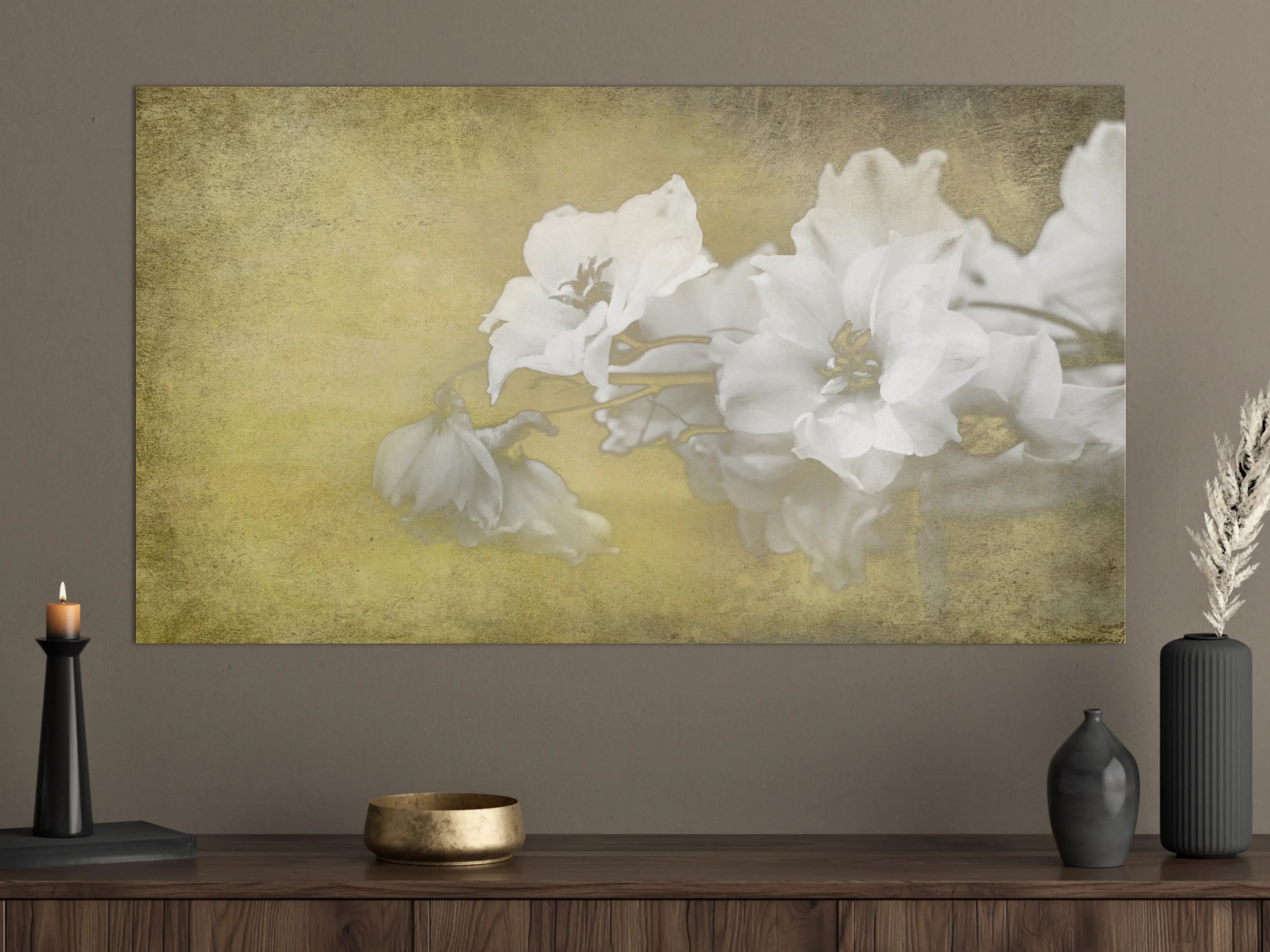 Große Wandbilder - weiße Blumen auf goldenem Hintergrund
