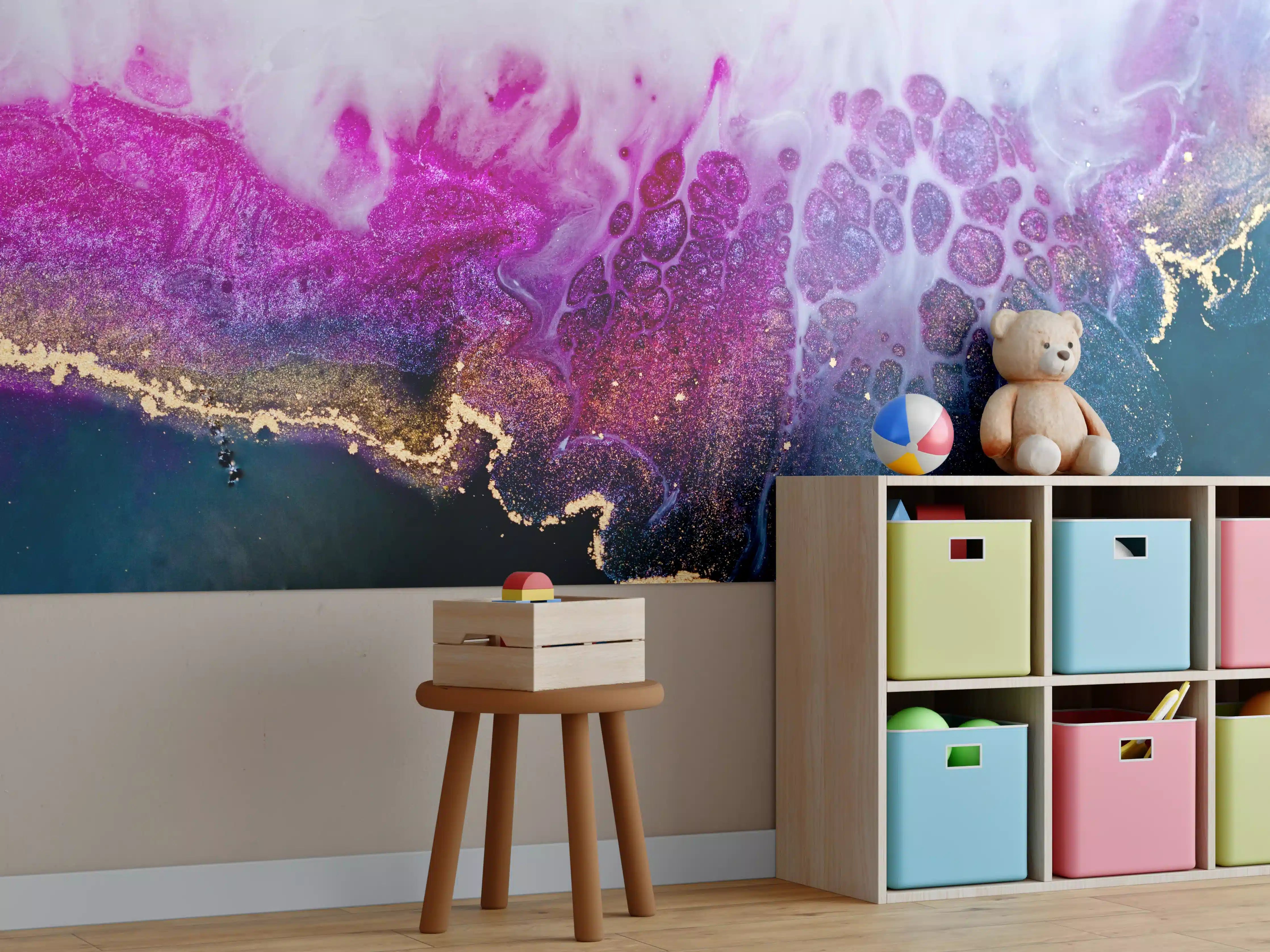 Kinderzimmer Wandgestaltung - Abstrakte Kunst in Lila-Gold
