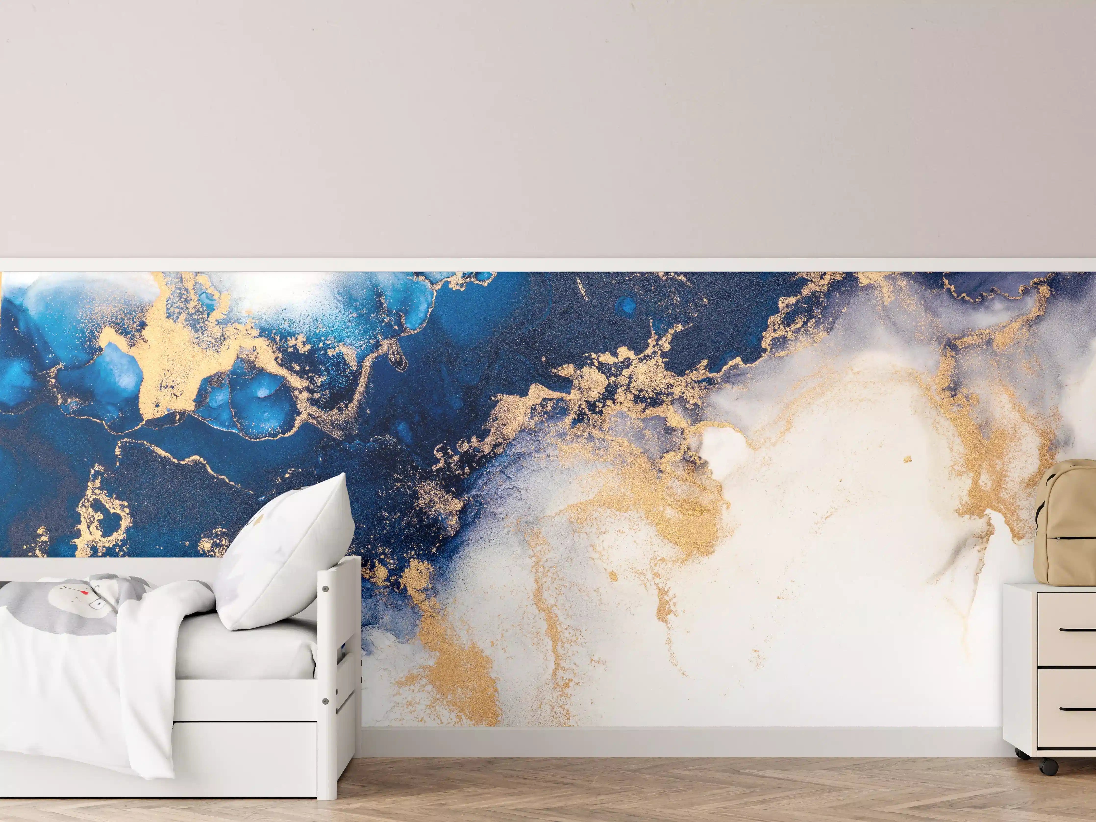 Kinderzimmer Wandgestaltung - Abstrakte Marmortinte in Blau-Gold