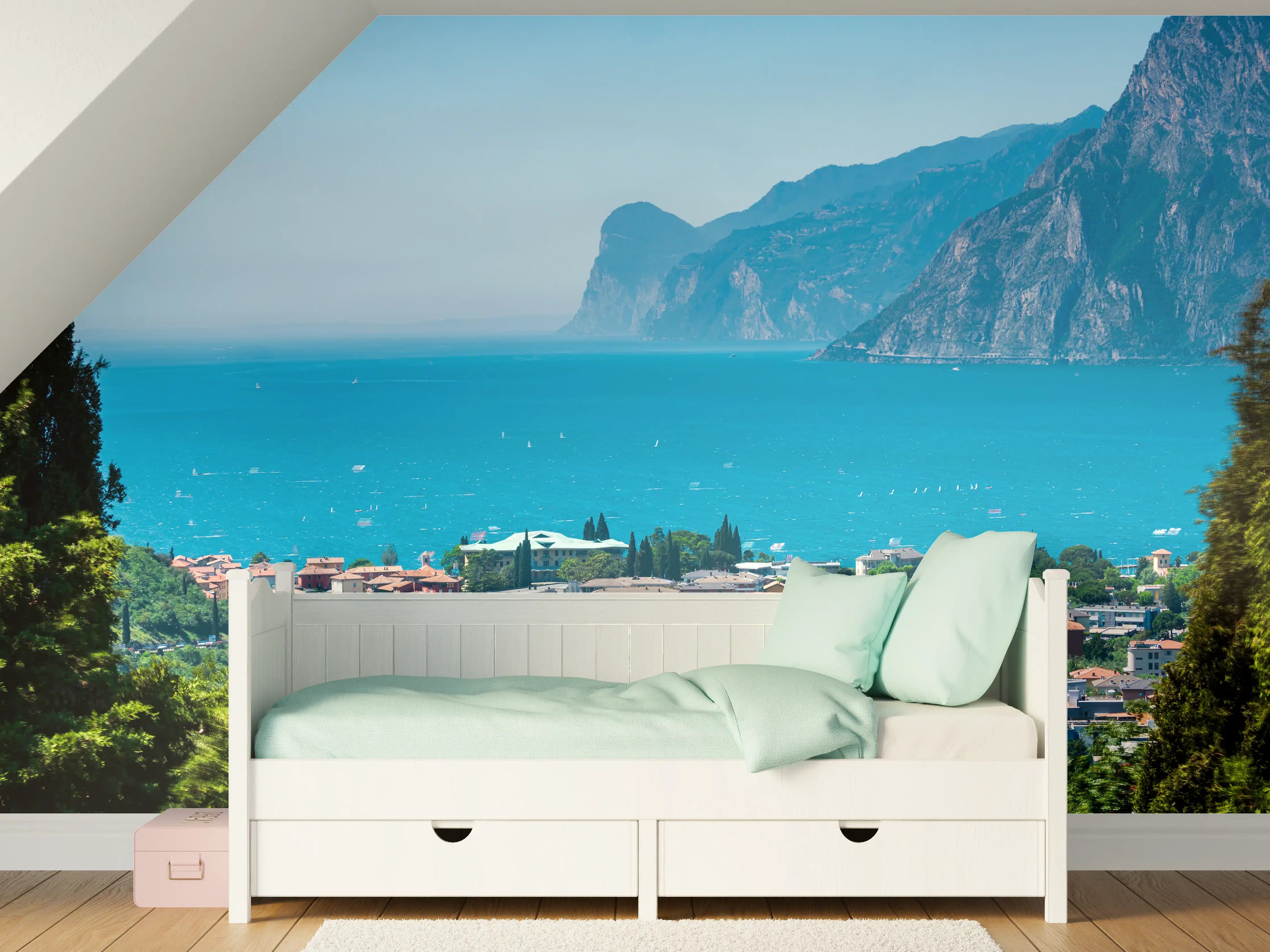 Kinderzimmer Wandgestaltung - Aussicht vom Gipfel auf Gardasee