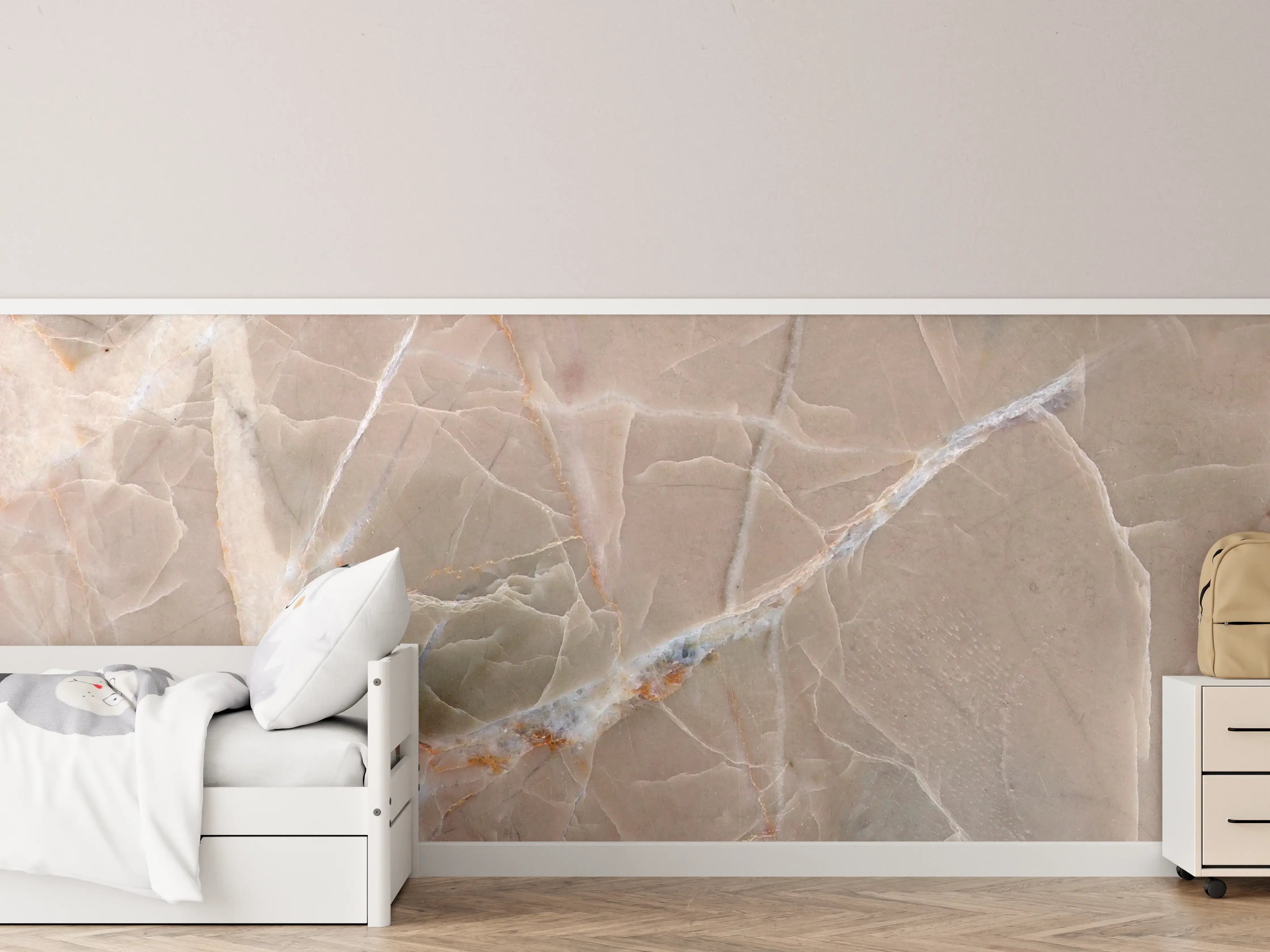 Kinderzimmer Wandgestaltung - Beige Marmor-Textur mit weißen Adern