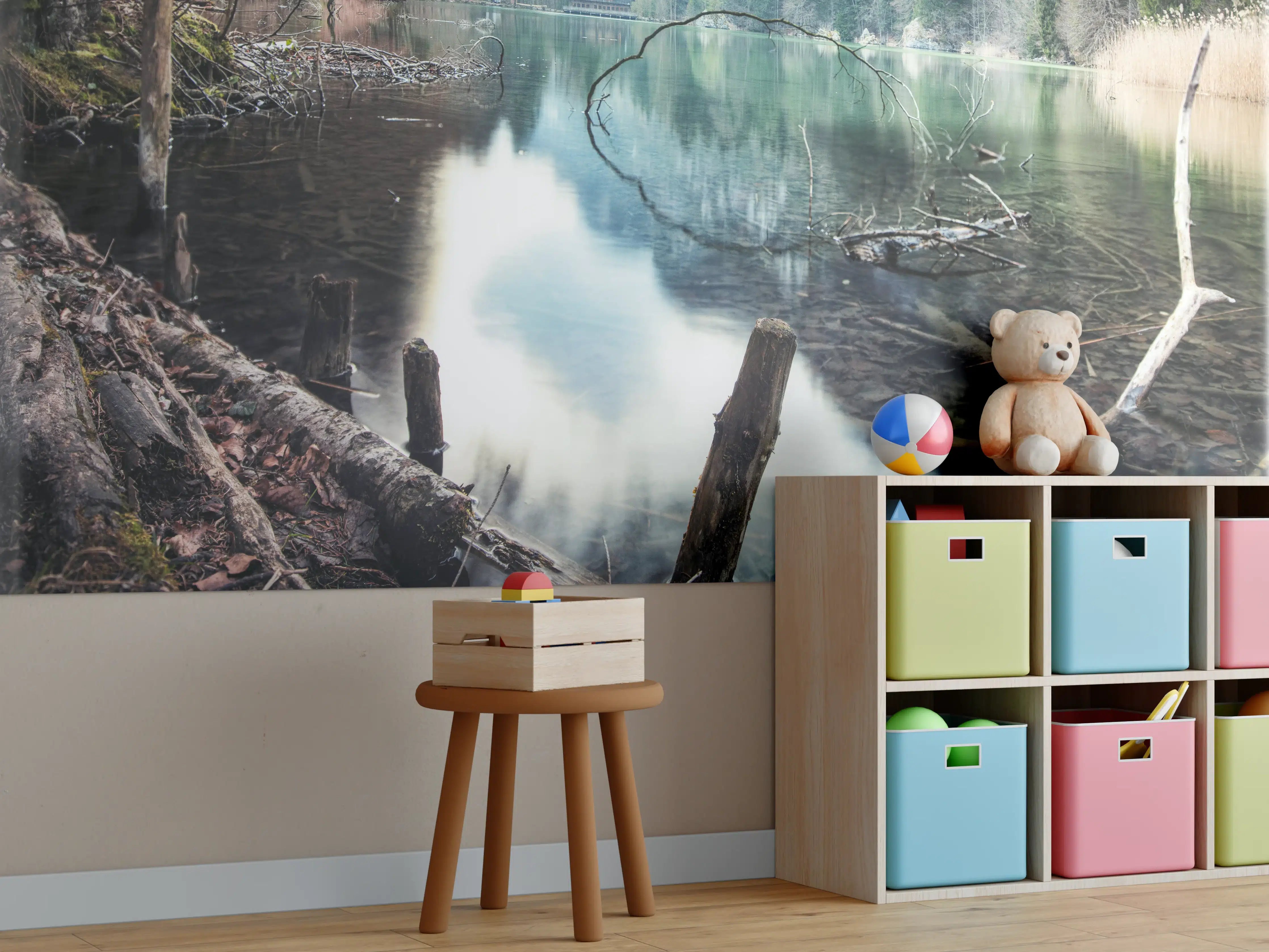Kinderzimmer Wandgestaltung - Bergsee im Kaskada Wald