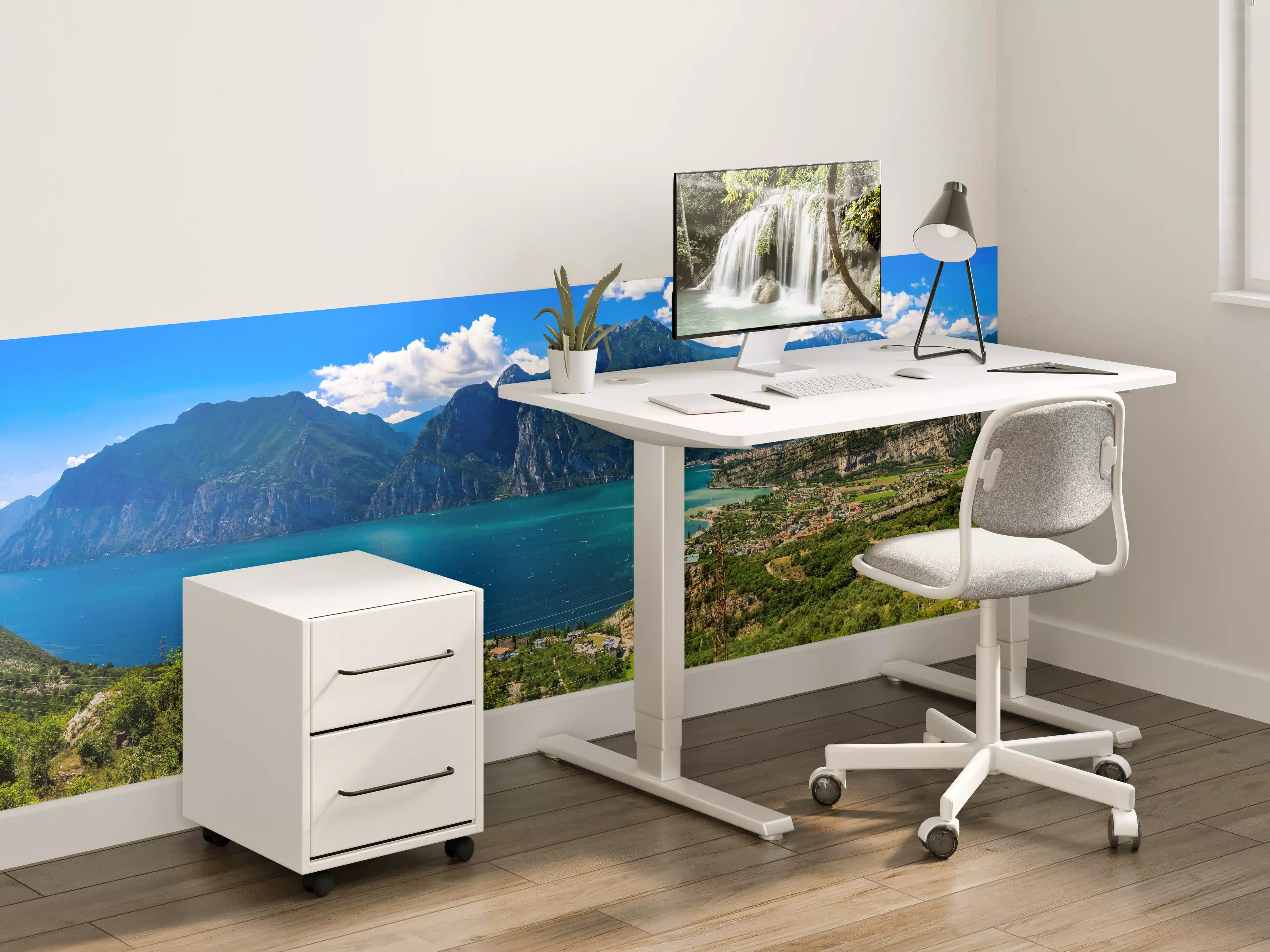 Kinderzimmer Wandgestaltung - Bergsee mit malerischem Panorama