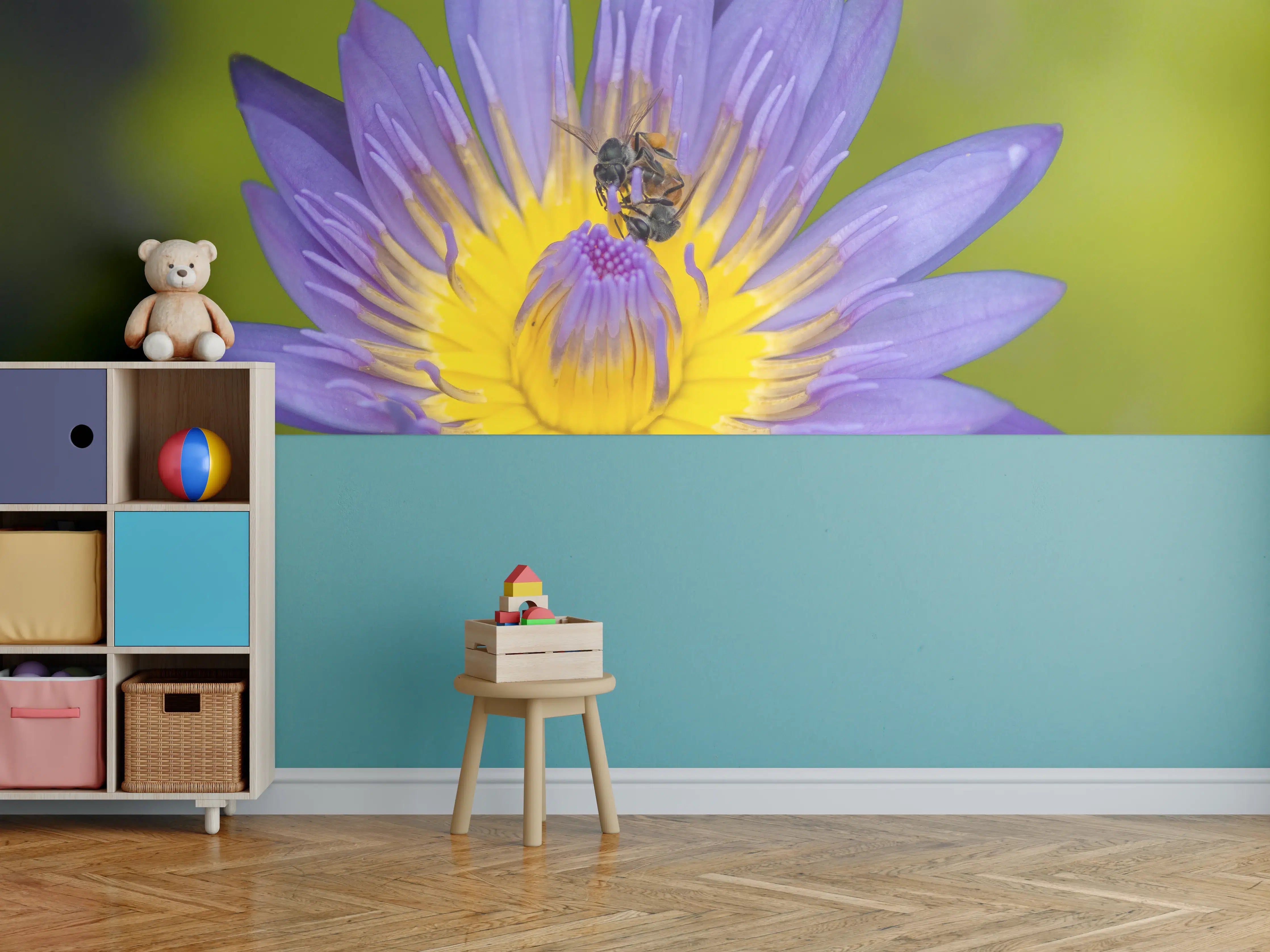 Kinderzimmer Wandgestaltung - Biene sammelt Nektar