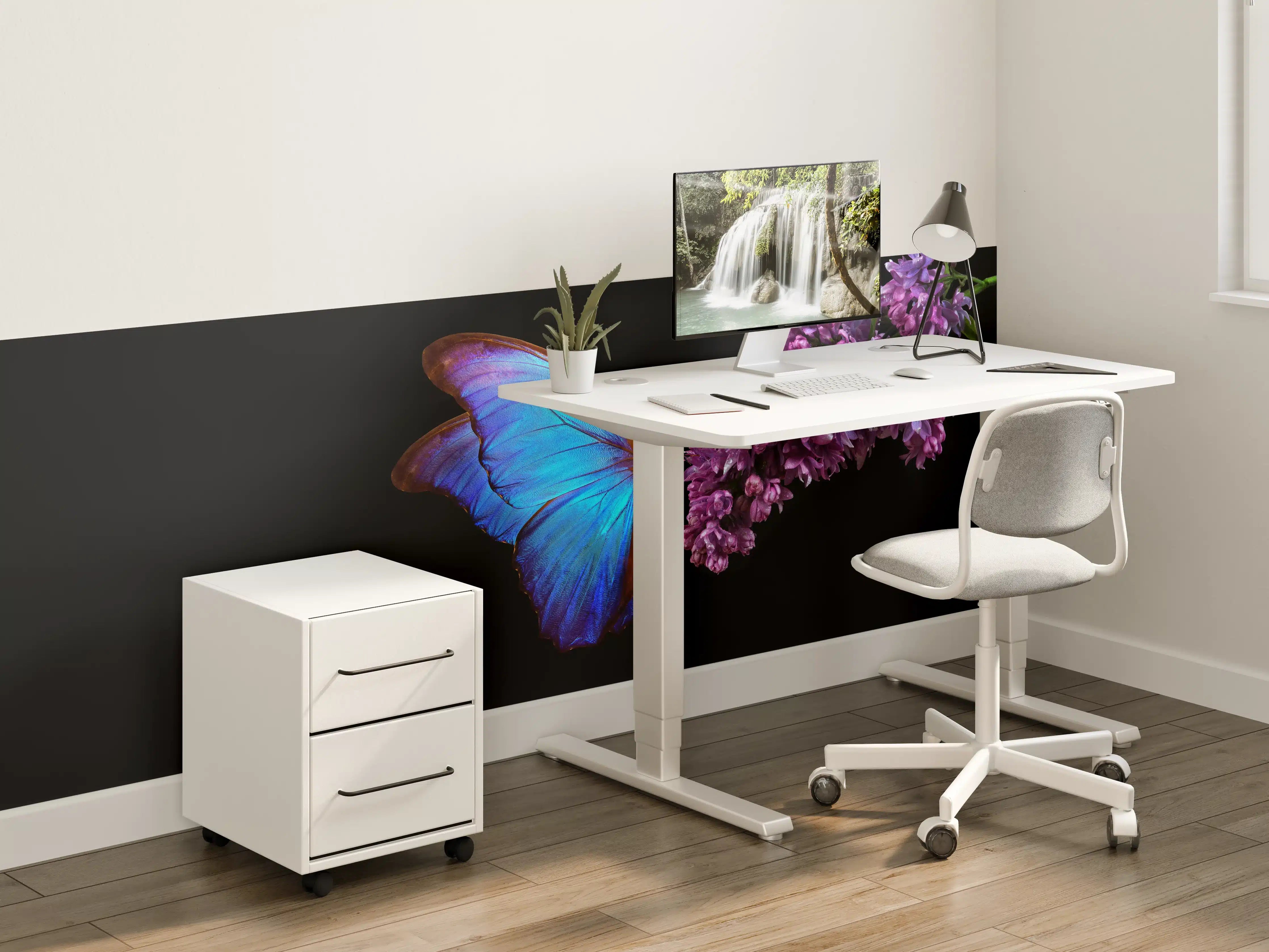 Kinderzimmer Wandgestaltung - Bläulicher Schmetterling auf Blume