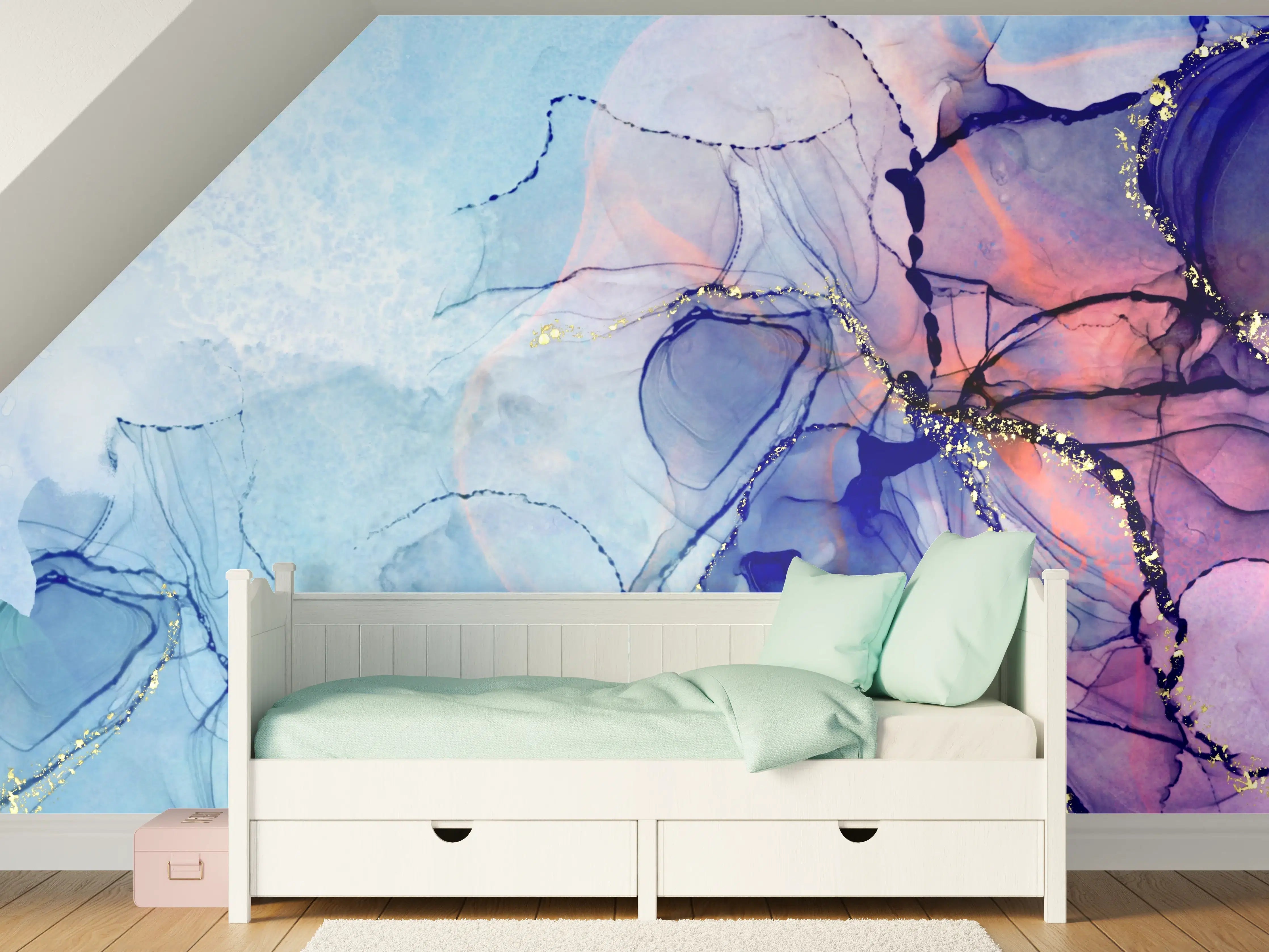 Kinderzimmer Wandgestaltung - Blassblaue Wasserfarbe mit fließenden Übergängen