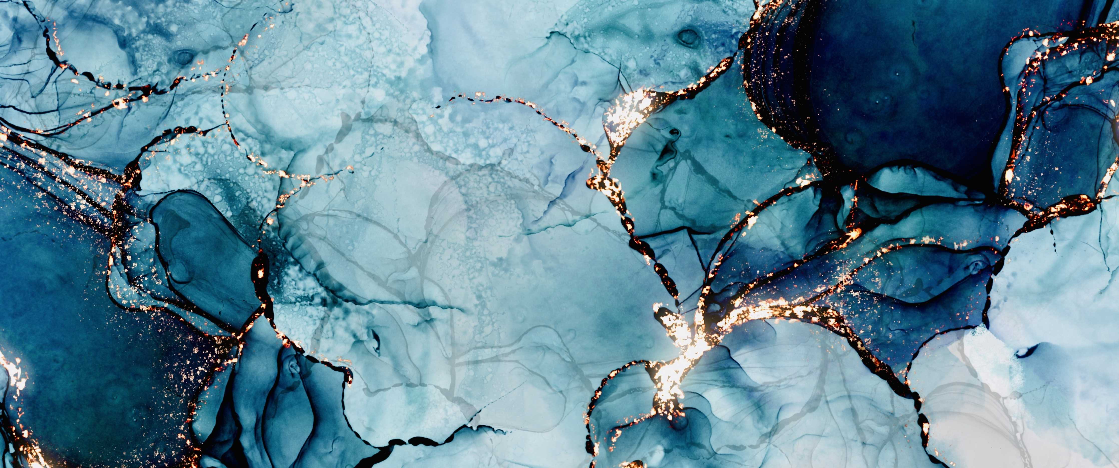 Kinderzimmer Wandgestaltung-Blaue Aquarell-Textur mit Goldakzenten