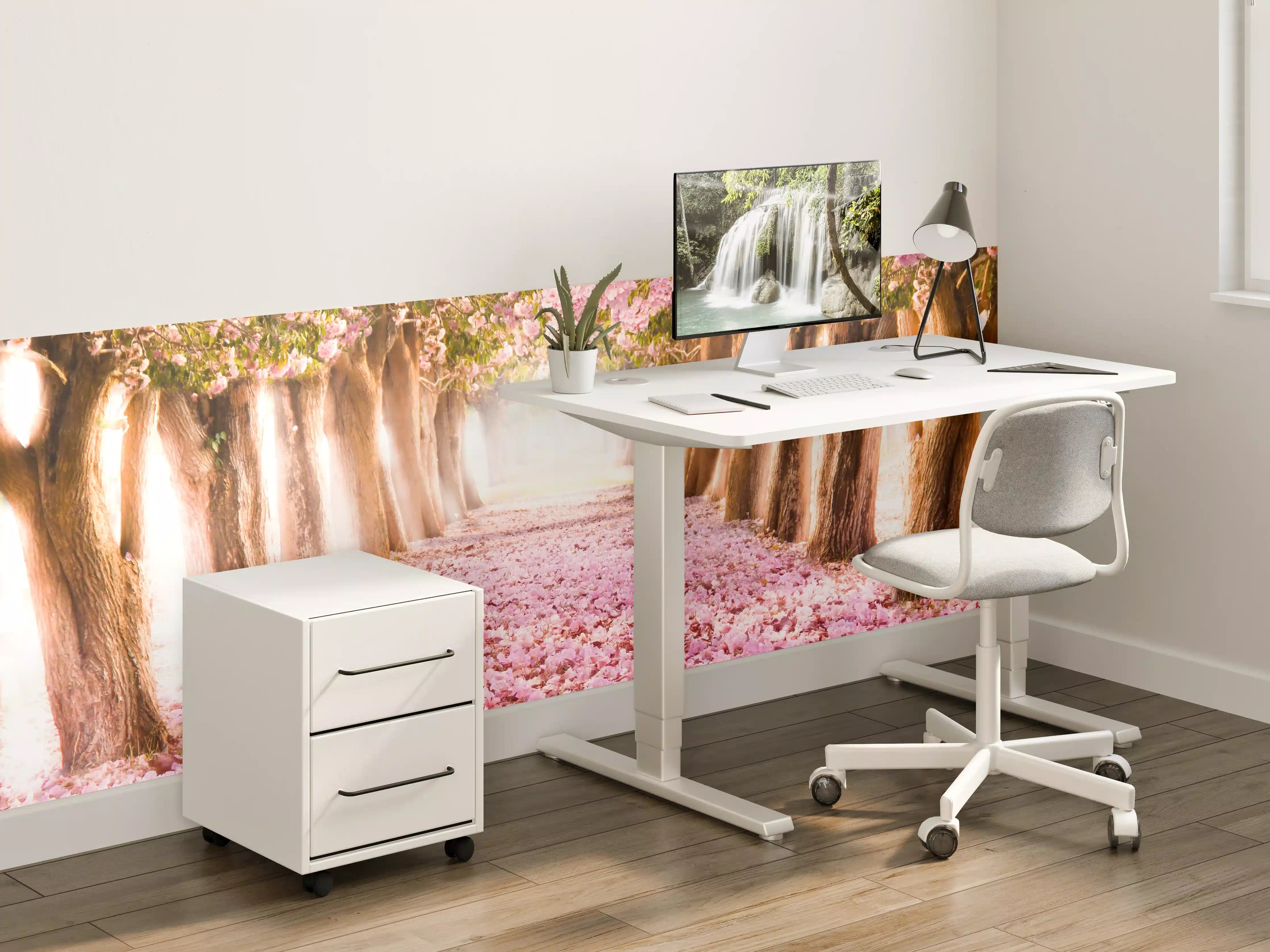Kinderzimmer Wandgestaltung - Blühender Märchenweg mit rosa Blüten