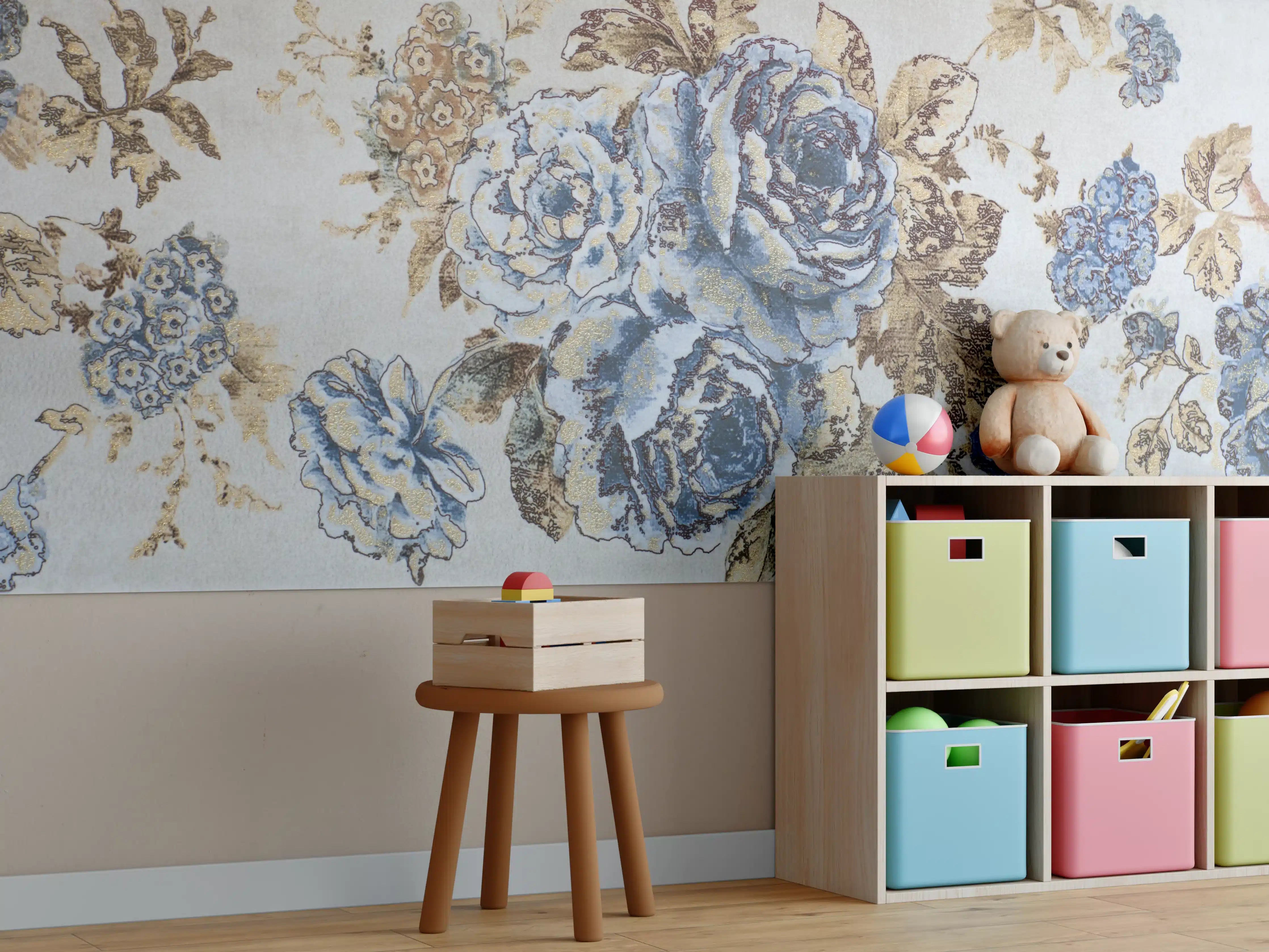Kinderzimmer Wandgestaltung - Blumenmuster in Blau und Braun auf beigem Hintergrund