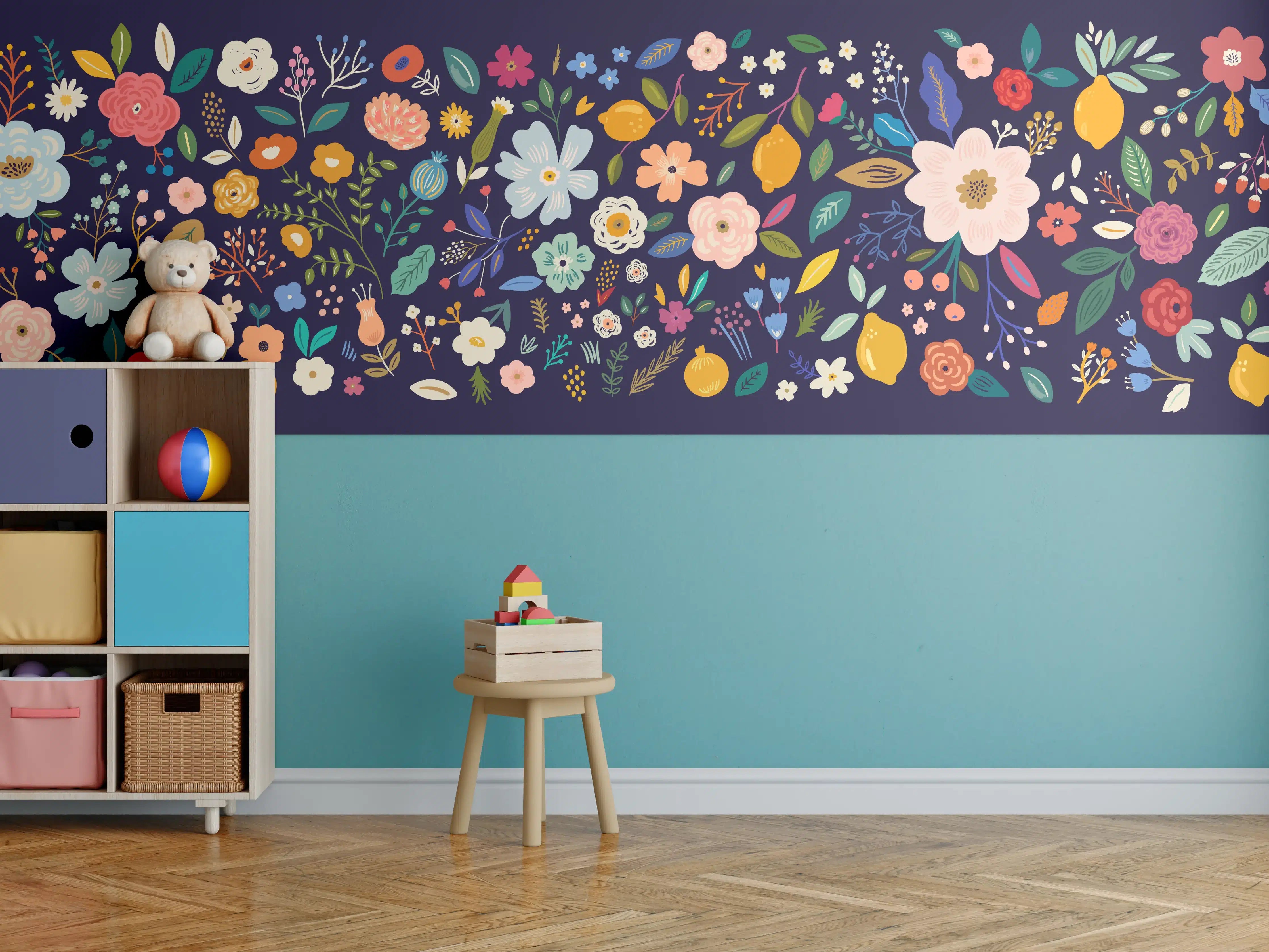 Kinderzimmer Wandgestaltung - Blumenmuster mit bunten Blüten auf dunklem Hintergrund
