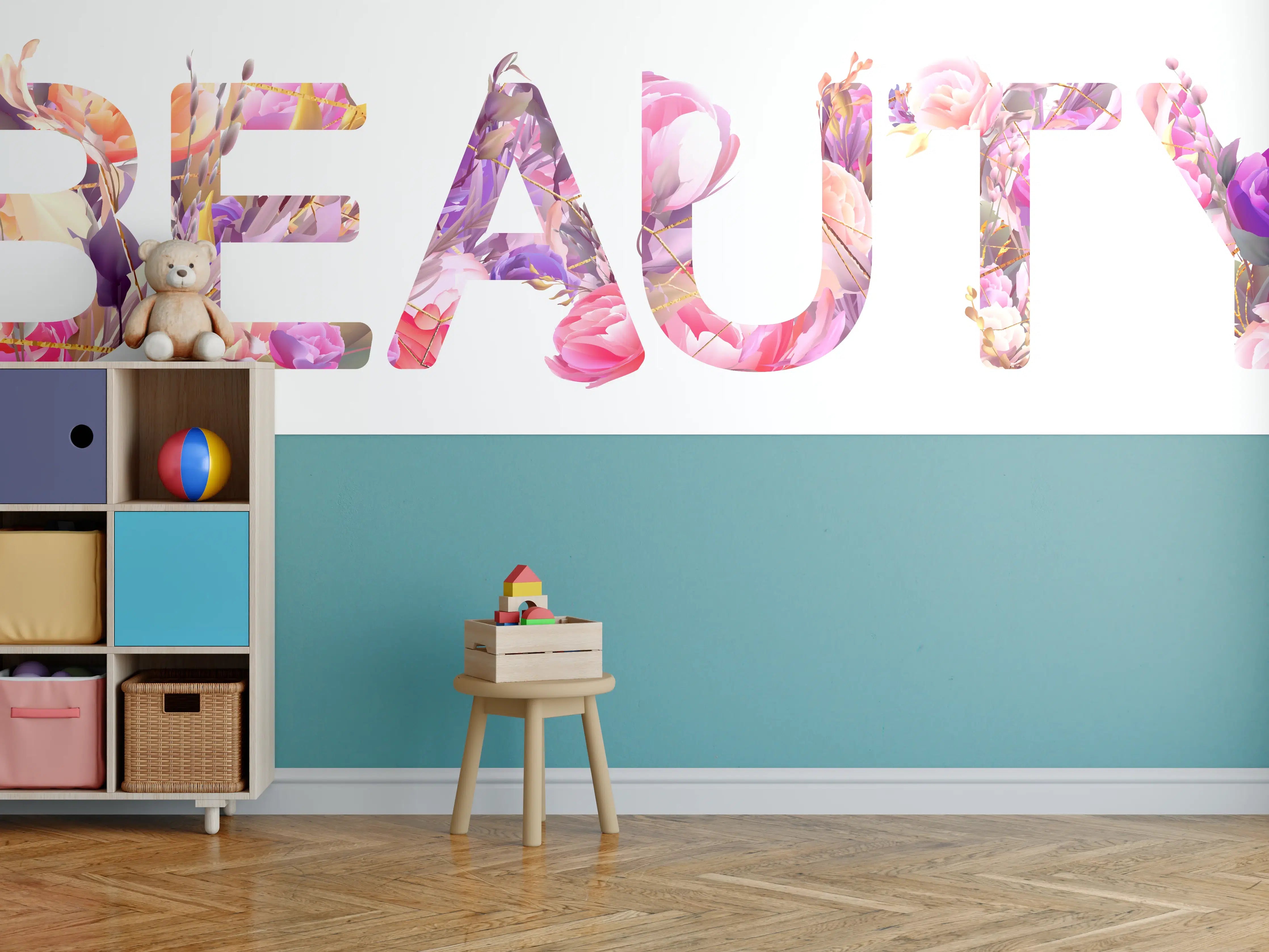 Kinderzimmer Wandgestaltung - Blumige Beauty-Schrift
