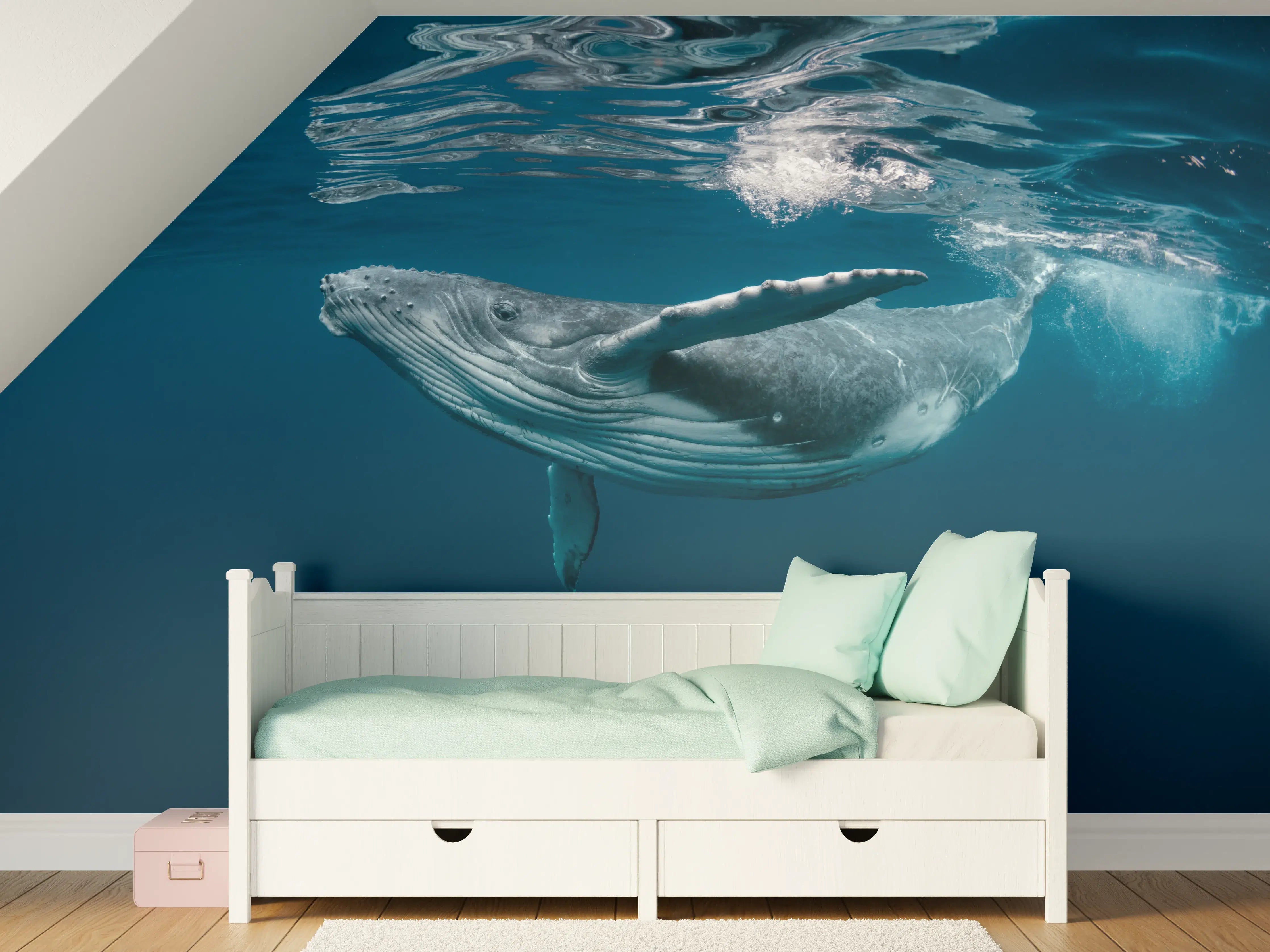 Kinderzimmer Wandgestaltung - Buckelbaby - nähe Wasseroberfläche
