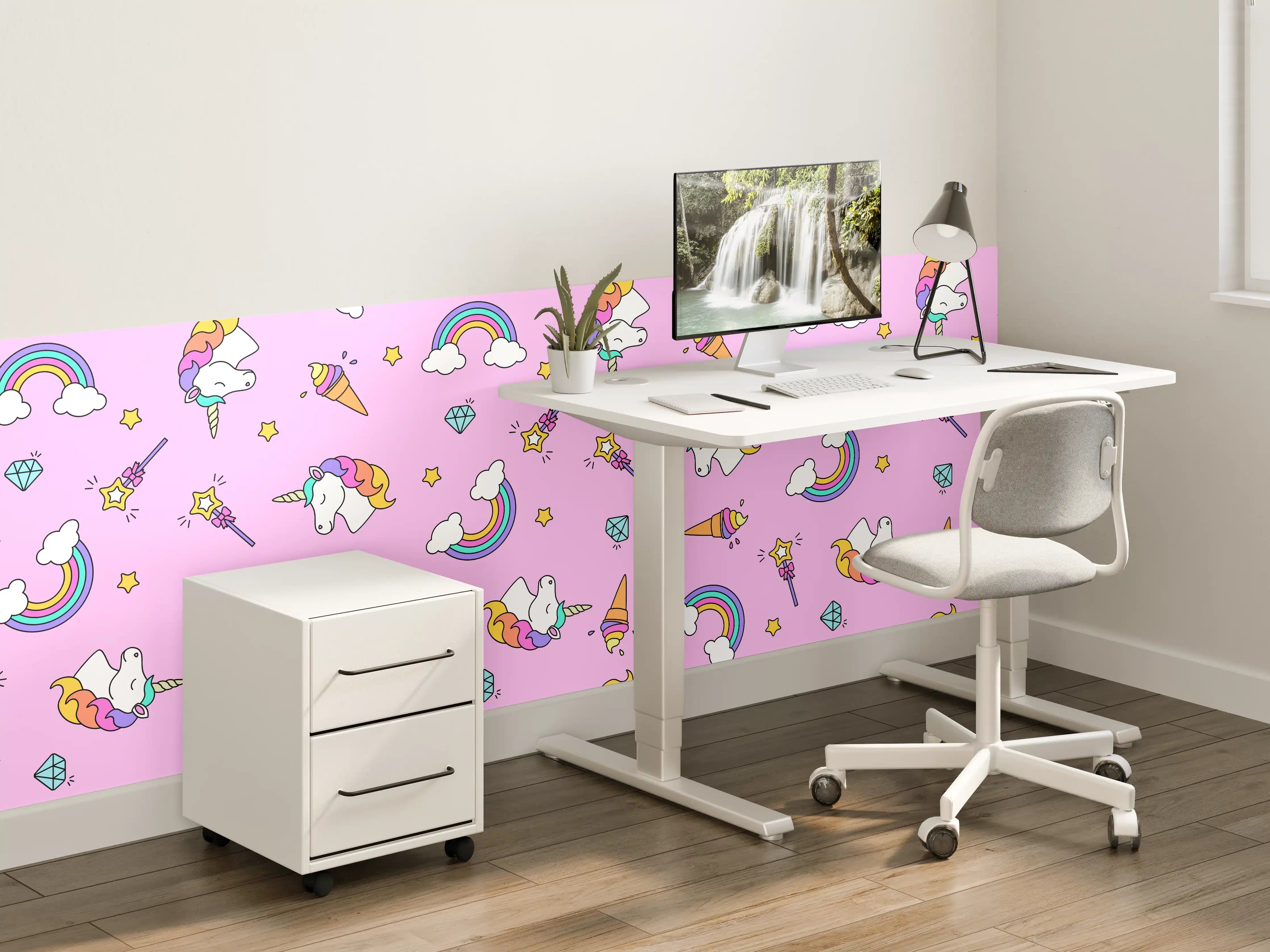 Kinderzimmer Wandgestaltung - Bunte Einhorn-Wolken-Wadezeichnung