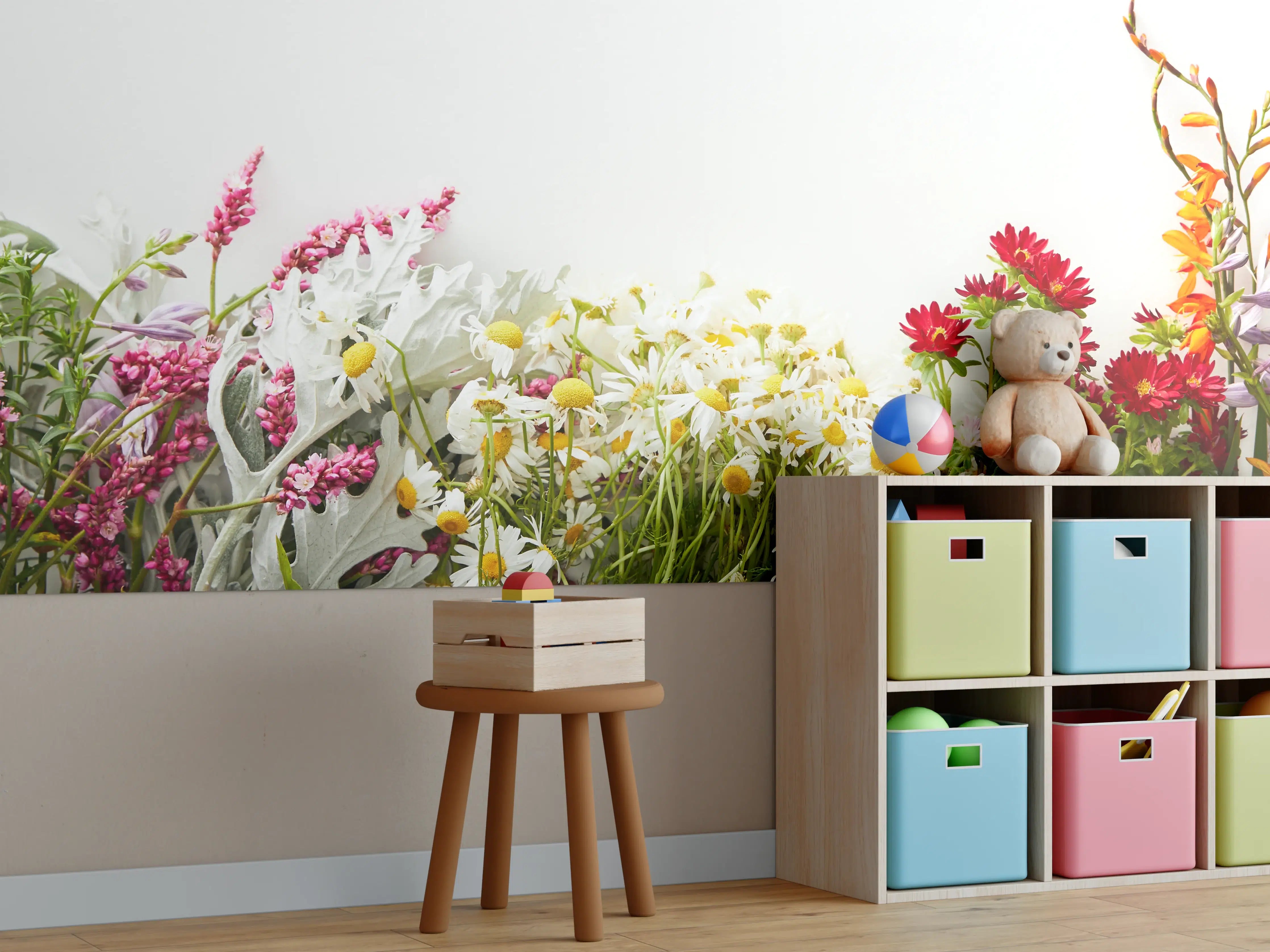 Kinderzimmer Wandgestaltung - Bunte Frühlingswiese mit Wildblumen