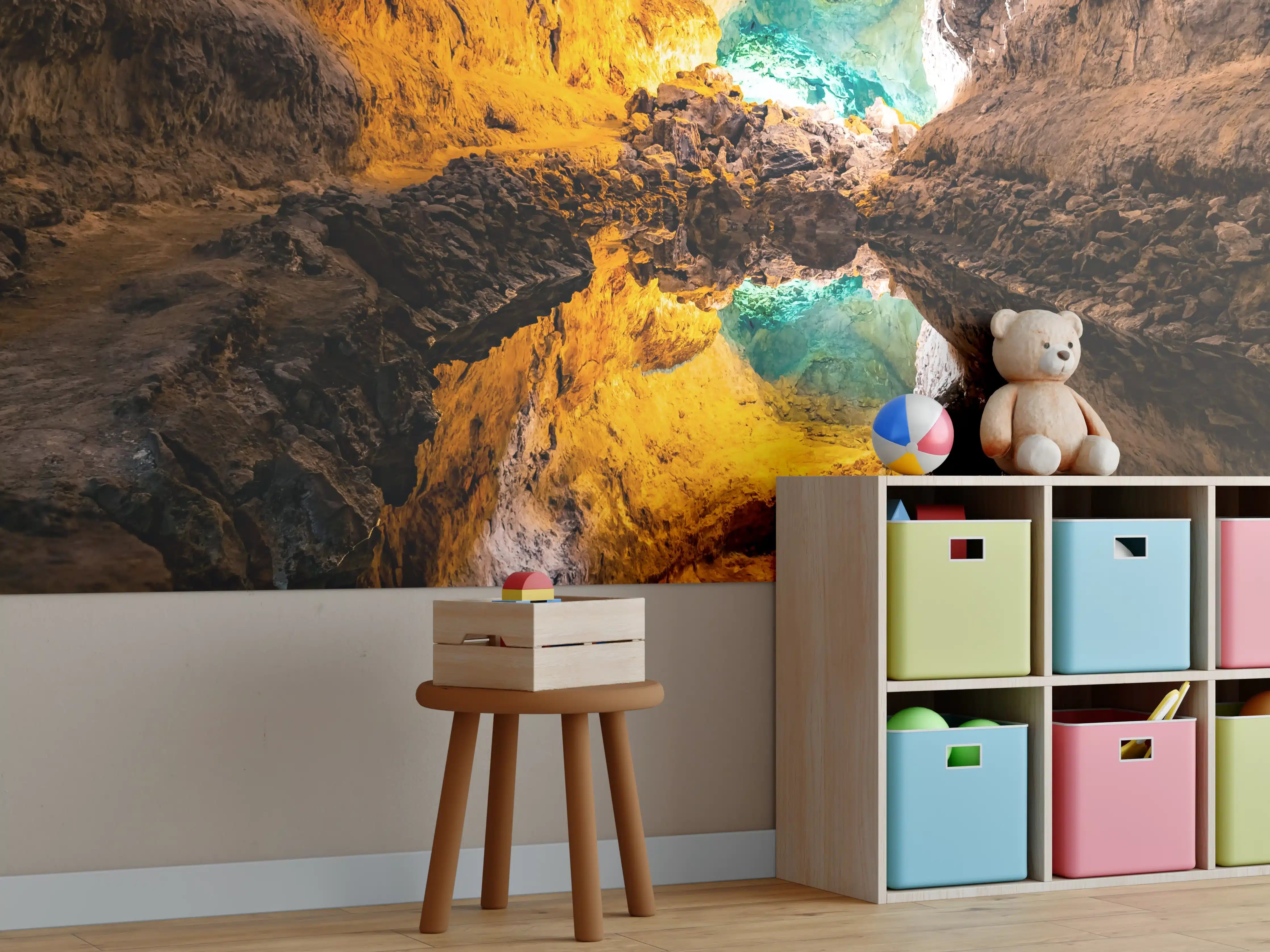 Kinderzimmer Wandgestaltung - Bunte Lavaröhre in Spanien