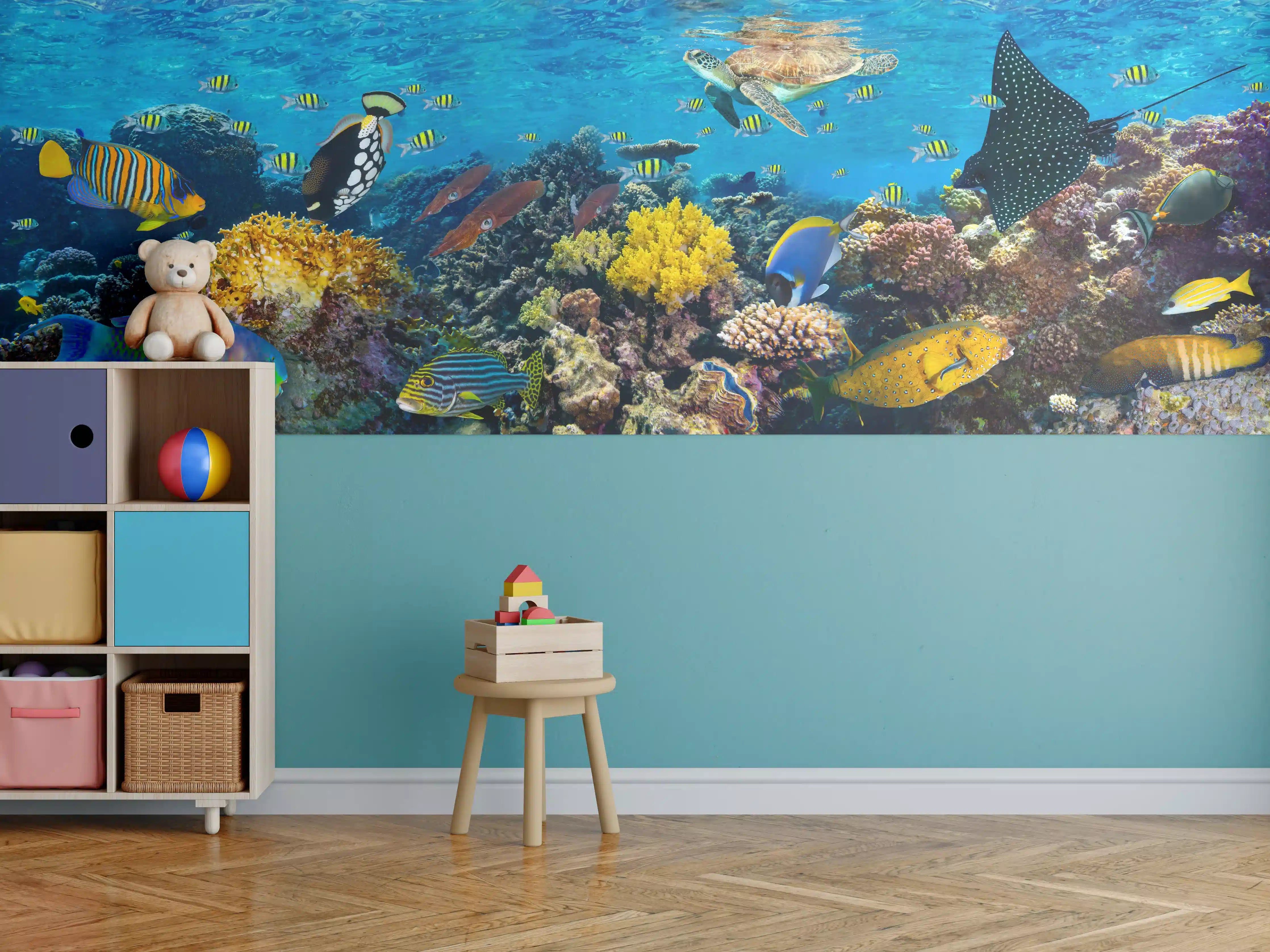 Kinderzimmer Wandgestaltung - Bunte Meereswelt mit Korallen und Fischen