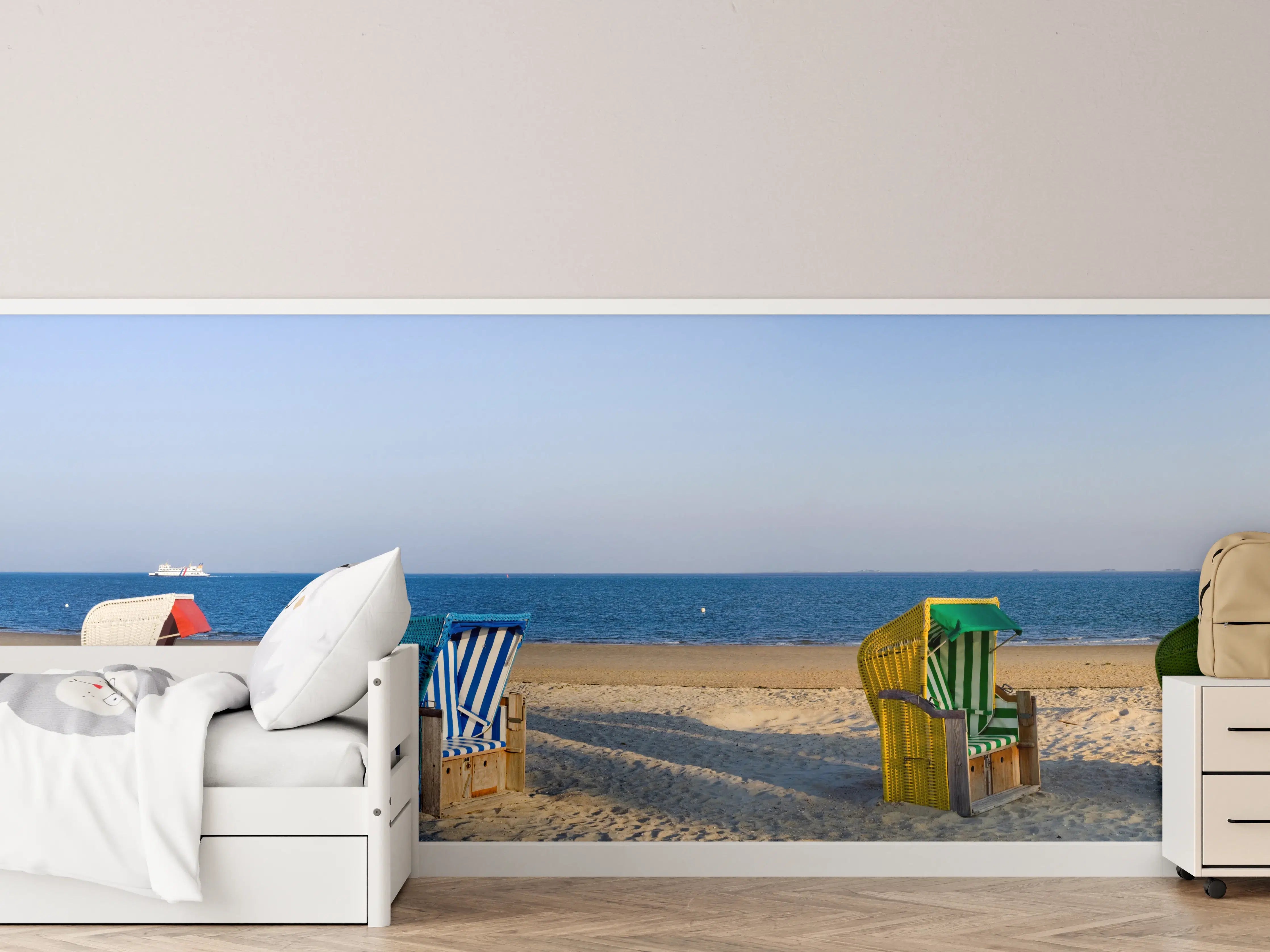 Kinderzimmer Wandgestaltung - Bunte Strandkörbe am Meer