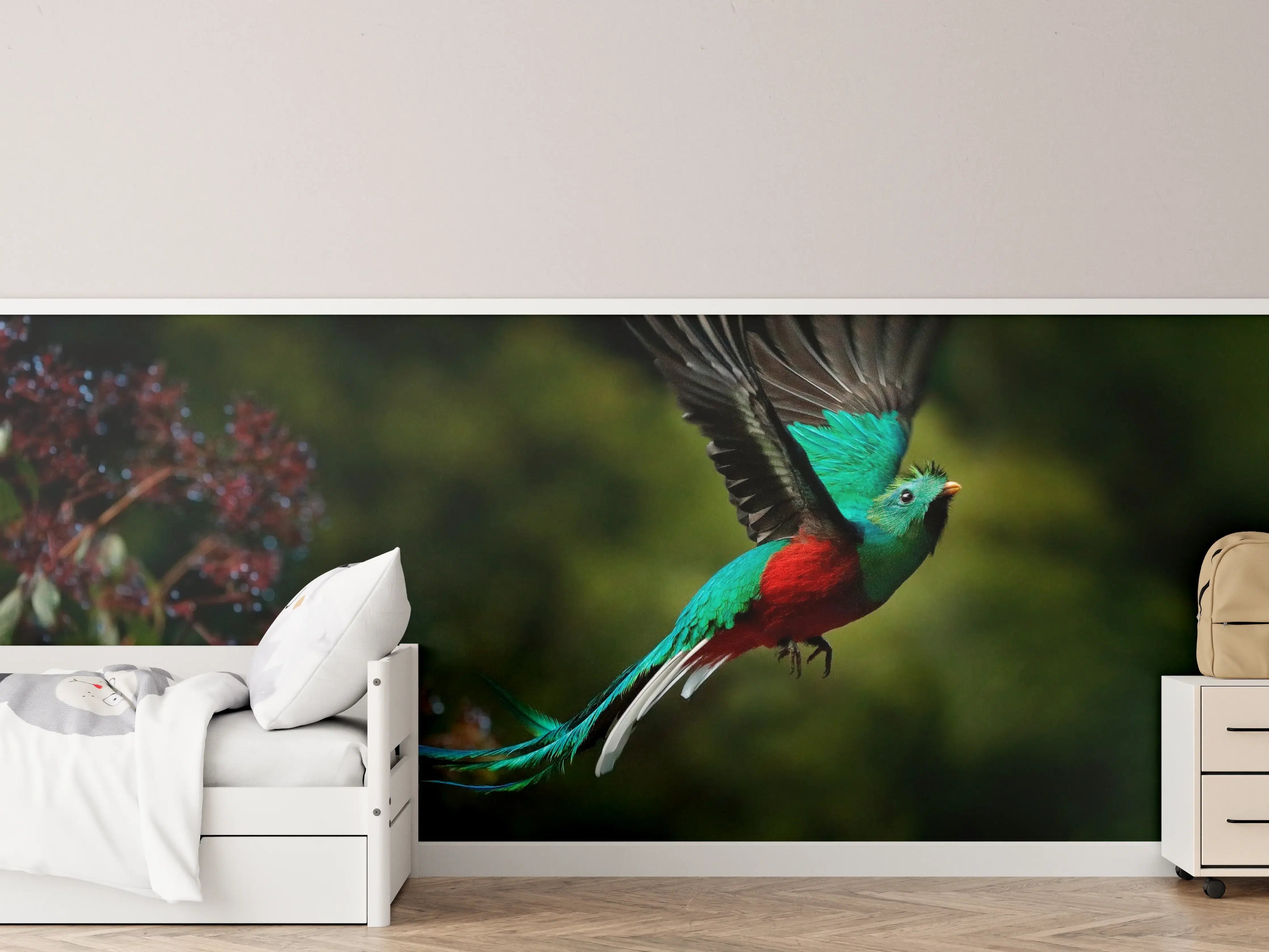 Kinderzimmer Wandgestaltung - Bunter exotischer Vogel im Flug