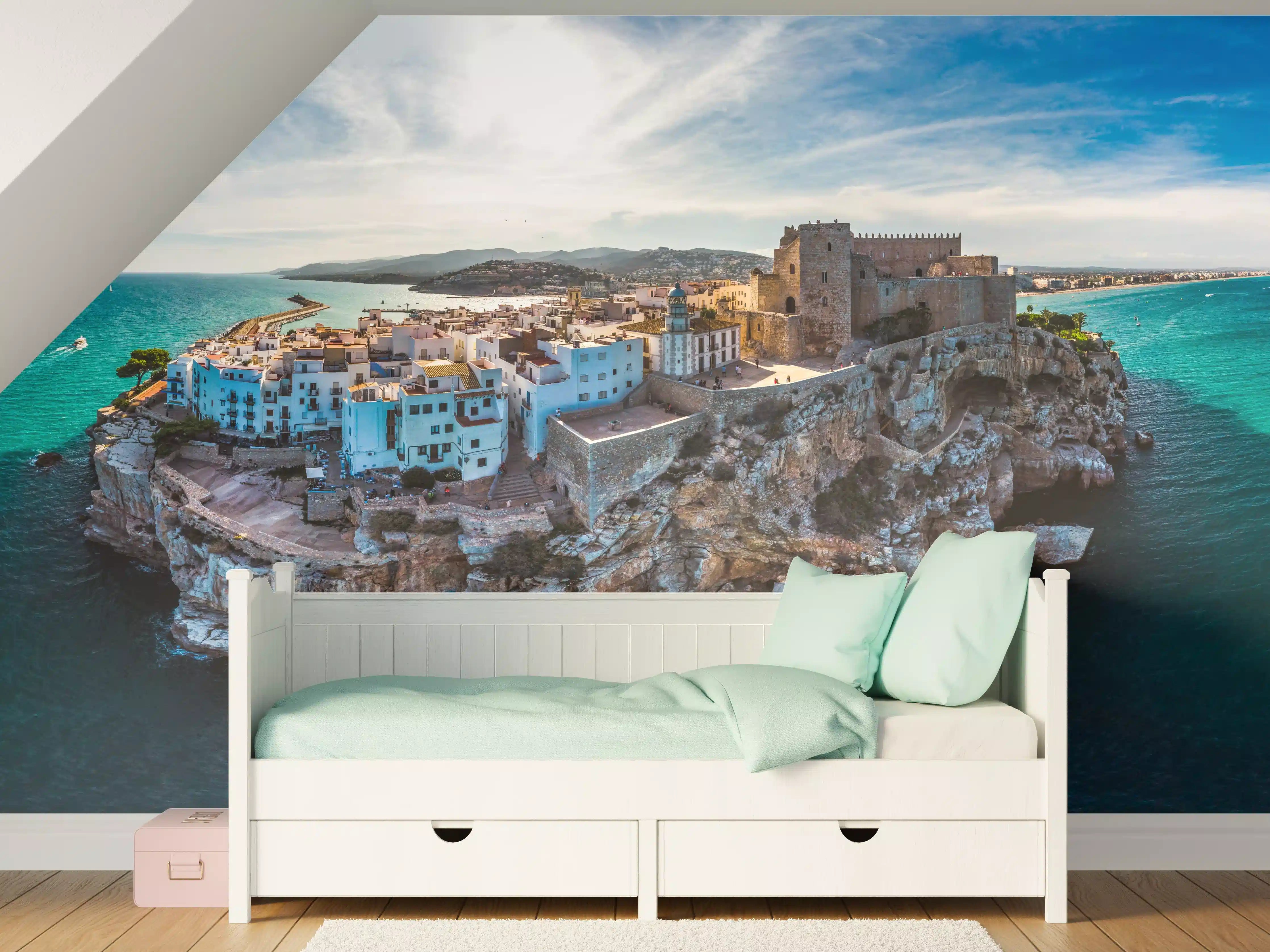 Kinderzimmer Wandgestaltung - Drohnensicht auf Peniscola