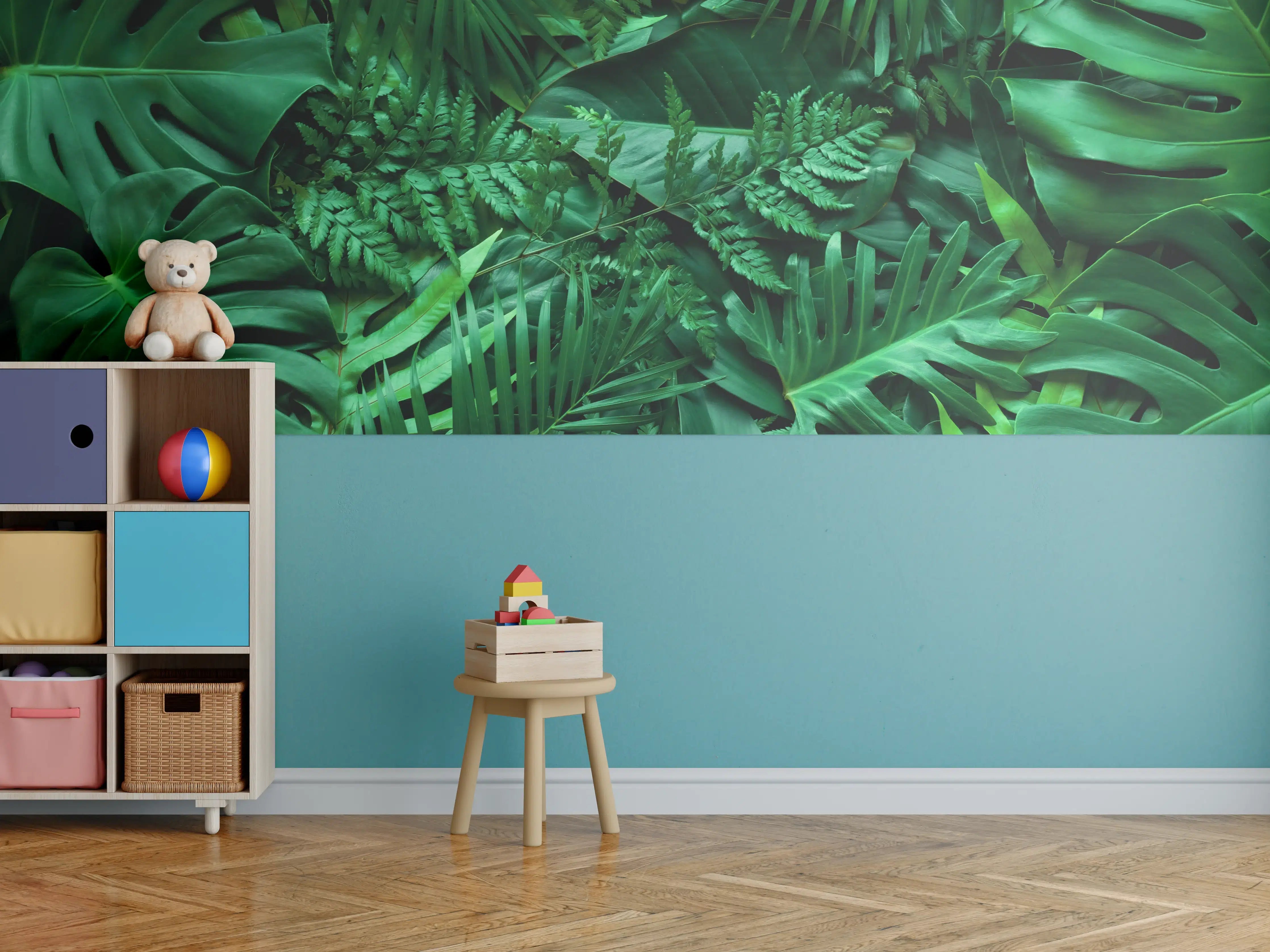 Kinderzimmer Wandgestaltung - Dschungelgrün mit tropischer Blättervielfalt