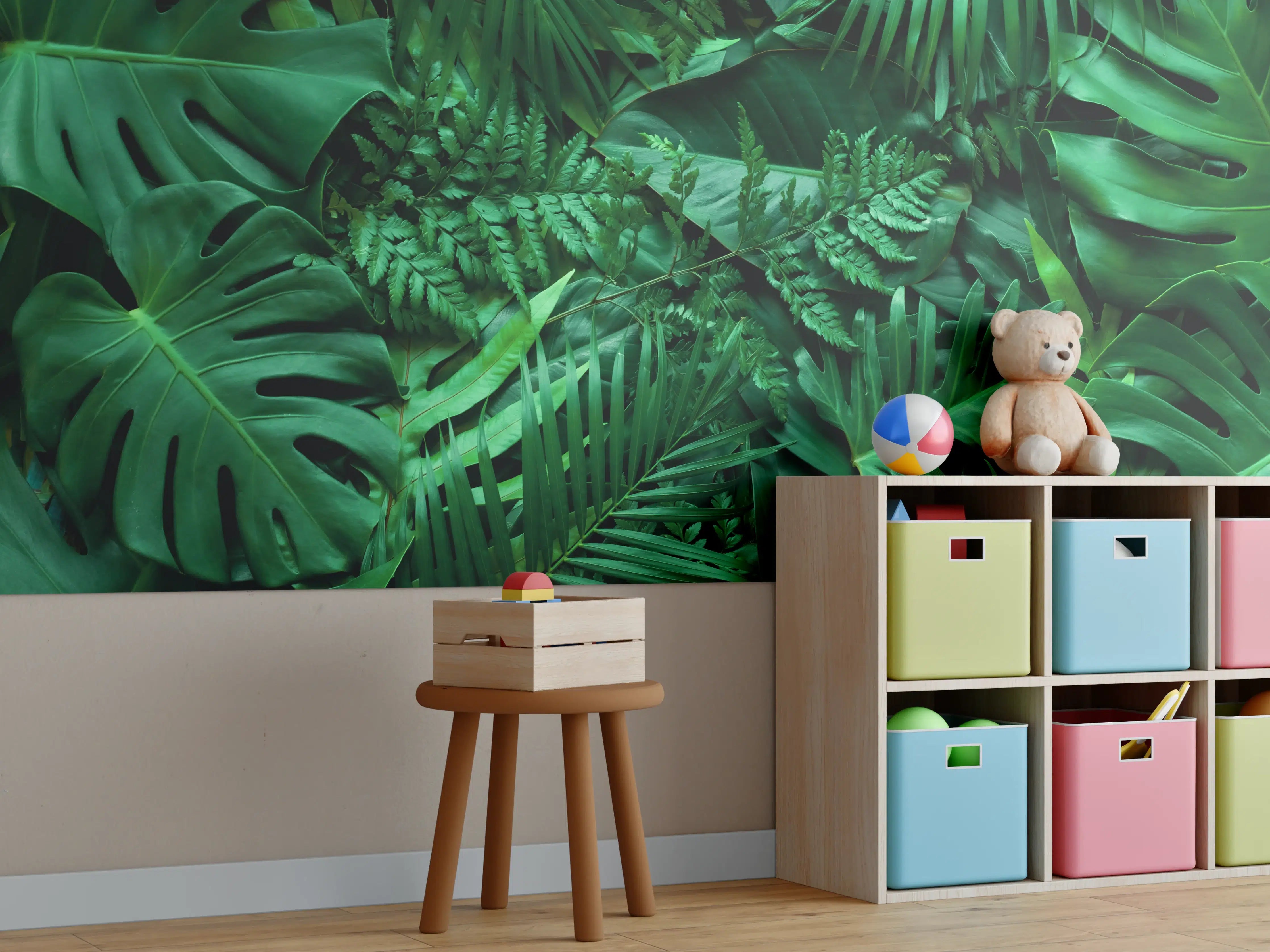 Kinderzimmer Wandgestaltung - Dschungelgrün mit tropischer Blättervielfalt