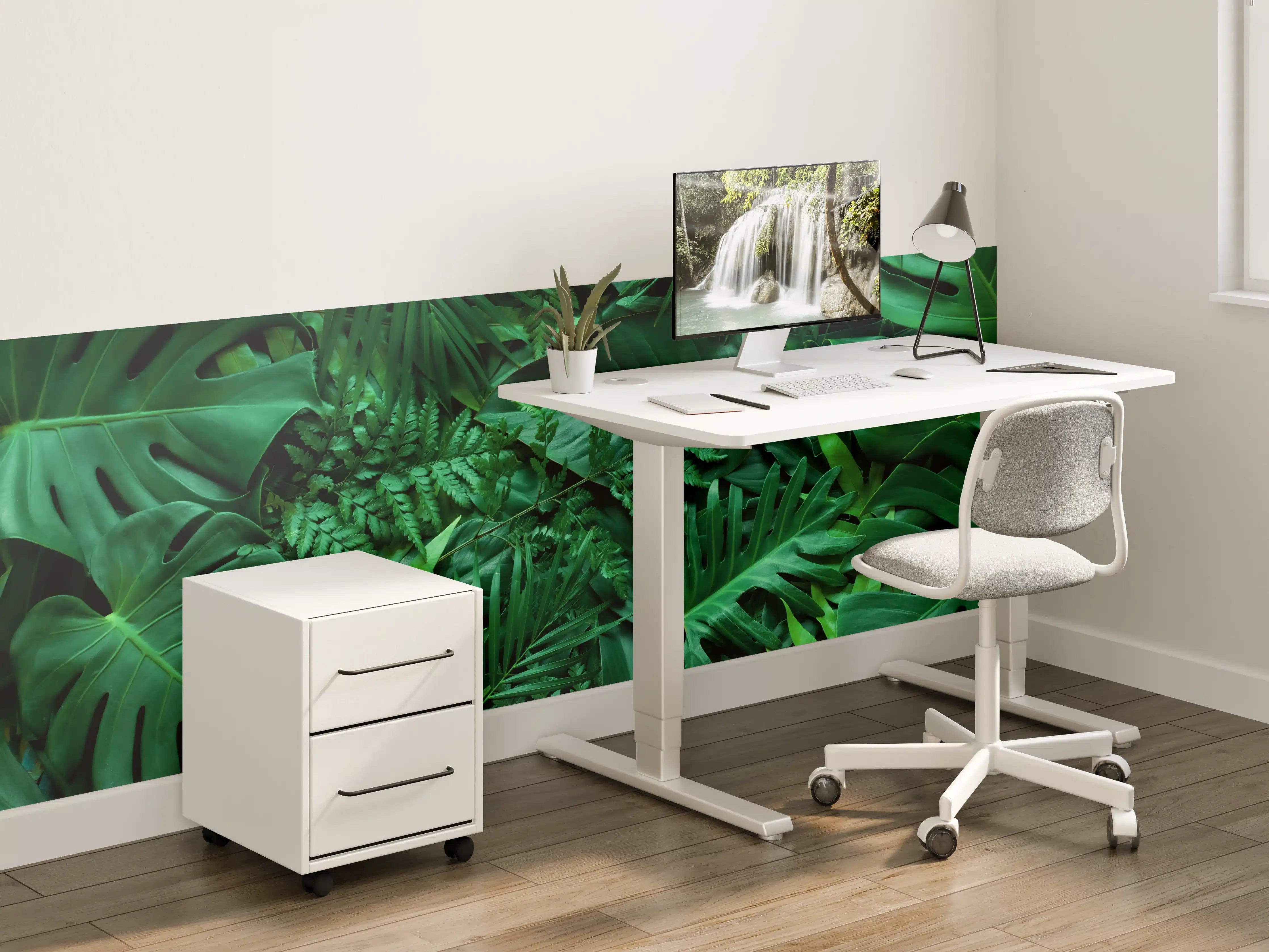 Kinderzimmer Wandgestaltung - Dschungelgrün mit tropischer Blättervielfalt