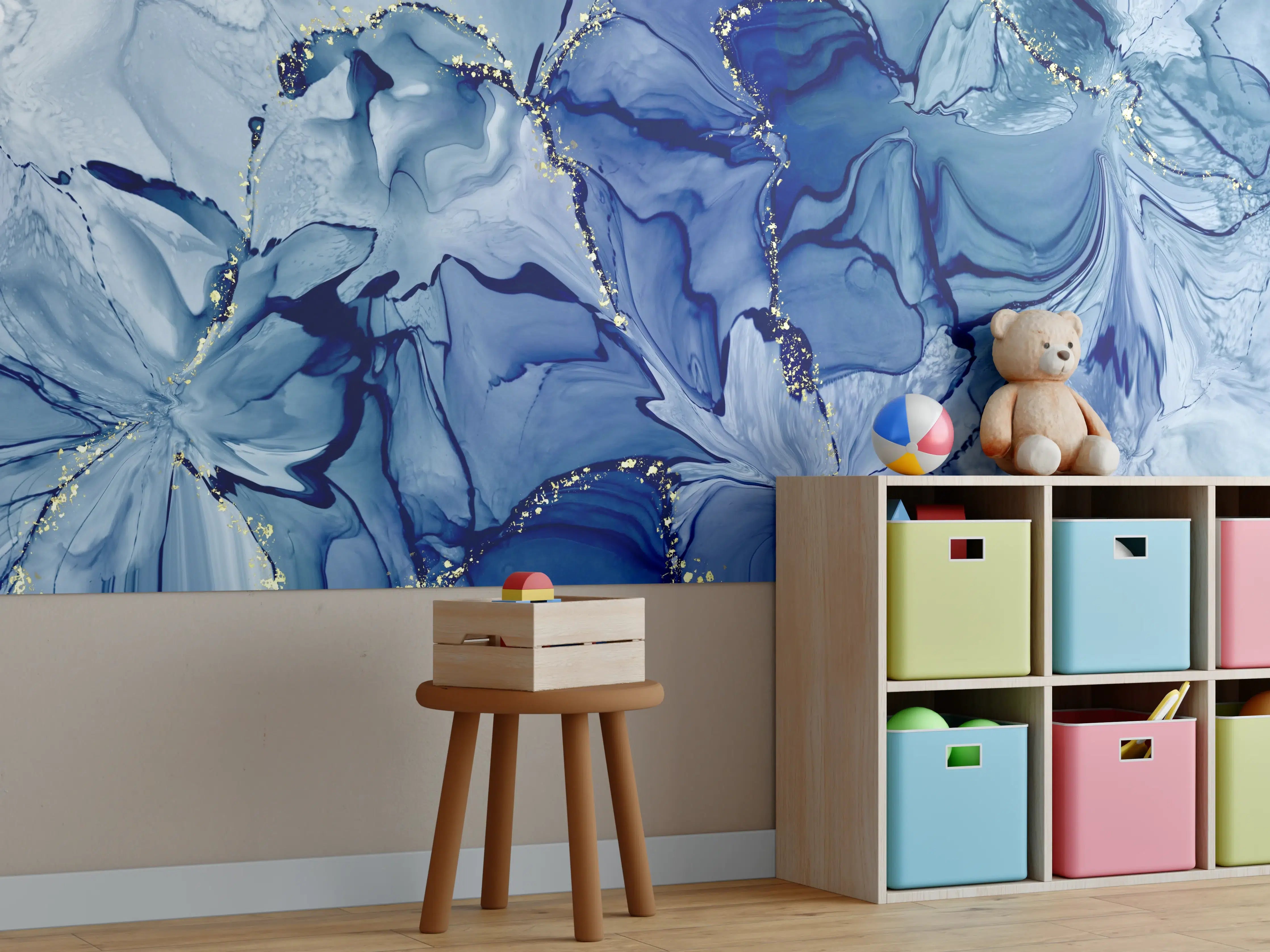 Kinderzimmer Wandgestaltung - Dunkelblaue Tinte mit Goldelementen