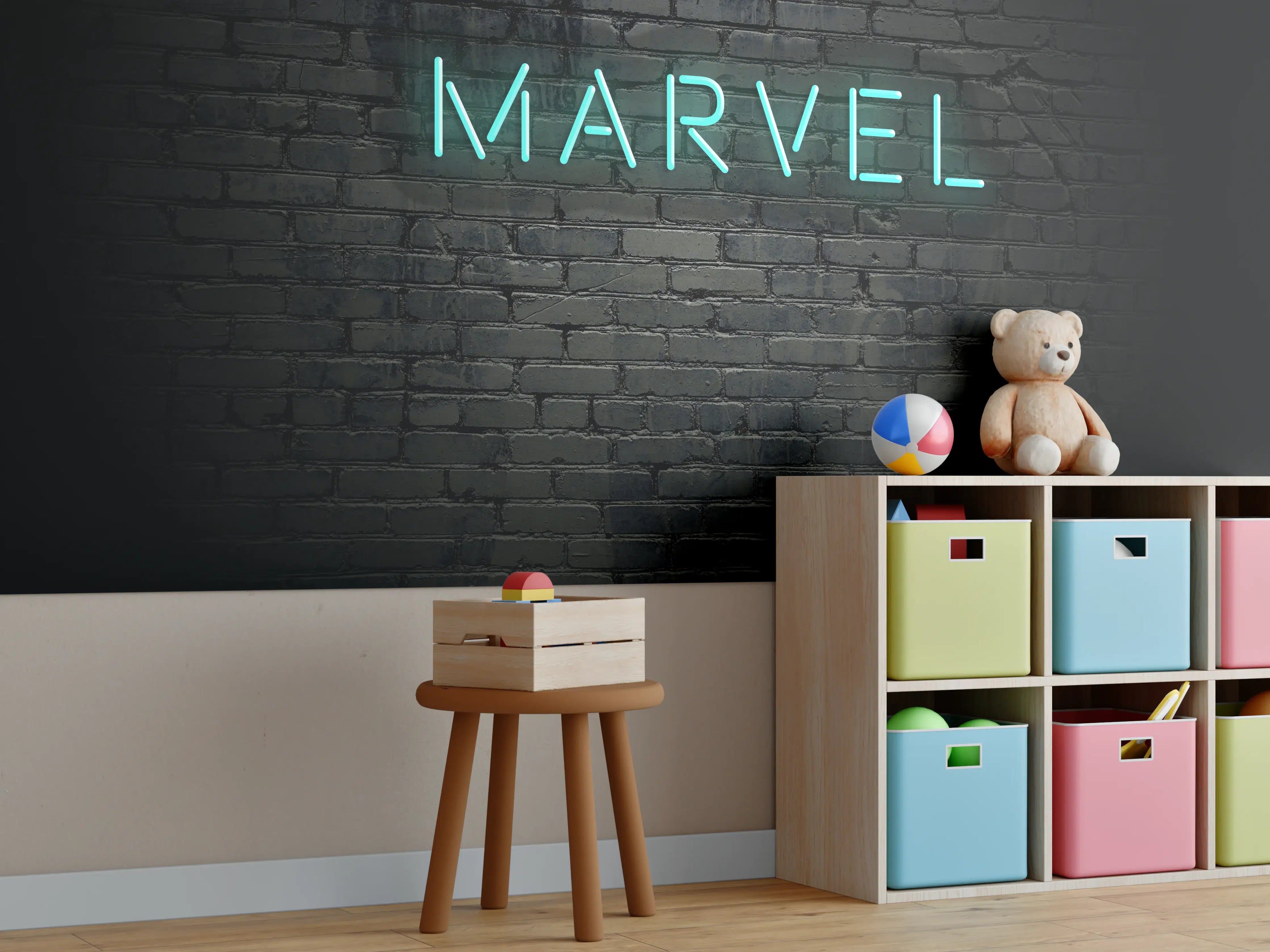 Kinderzimmer Wandgestaltung - Dunkle Backsteinmauer mit "Marvel" Aufschrift