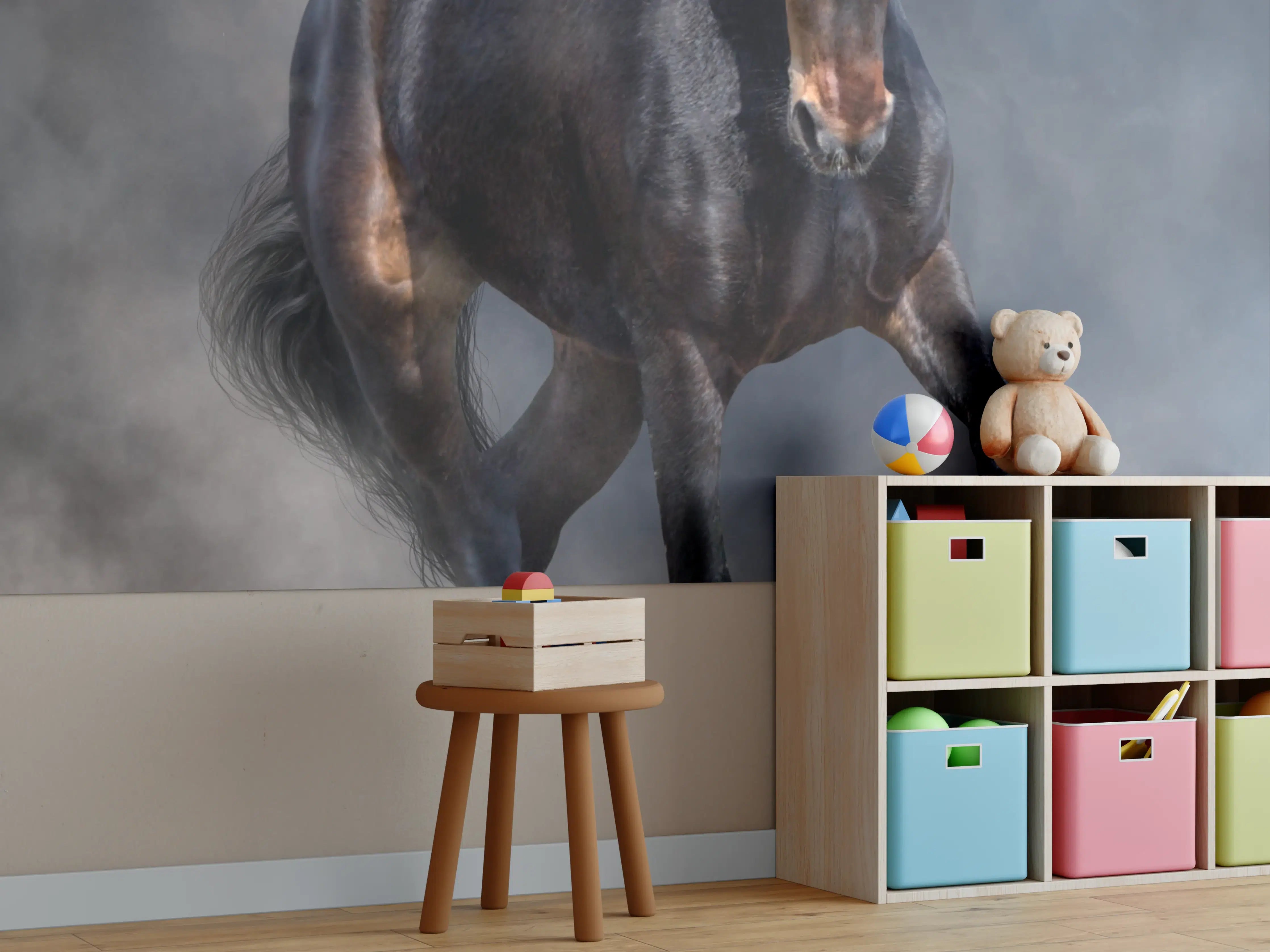Kinderzimmer Wandgestaltung - Dynamischer Galoppendes Hengst in Nebel