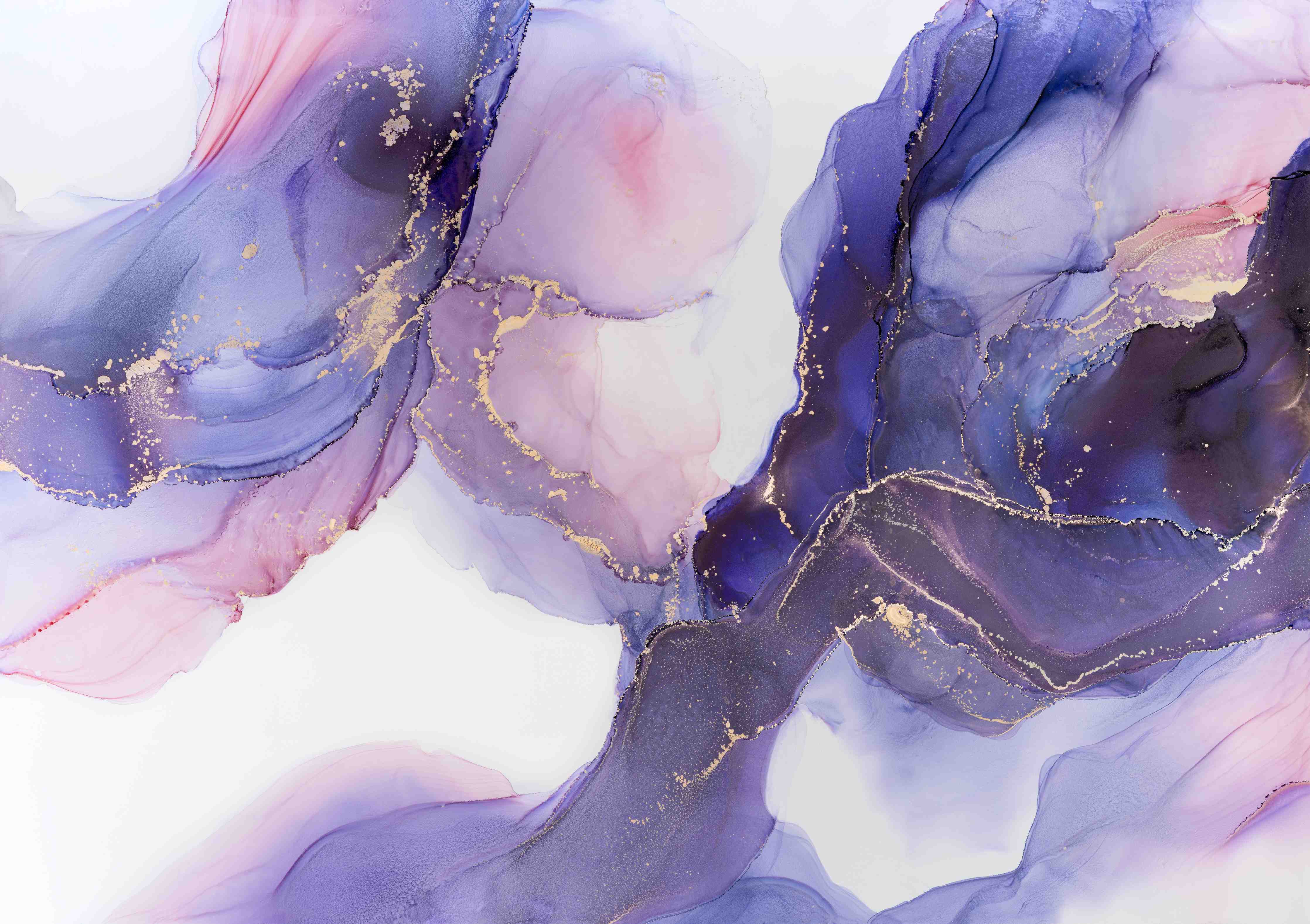 Kinderzimmer Wandgestaltung-Elegante Aquarellkunst in Blau- und Lilatönen mit Goldakzenten