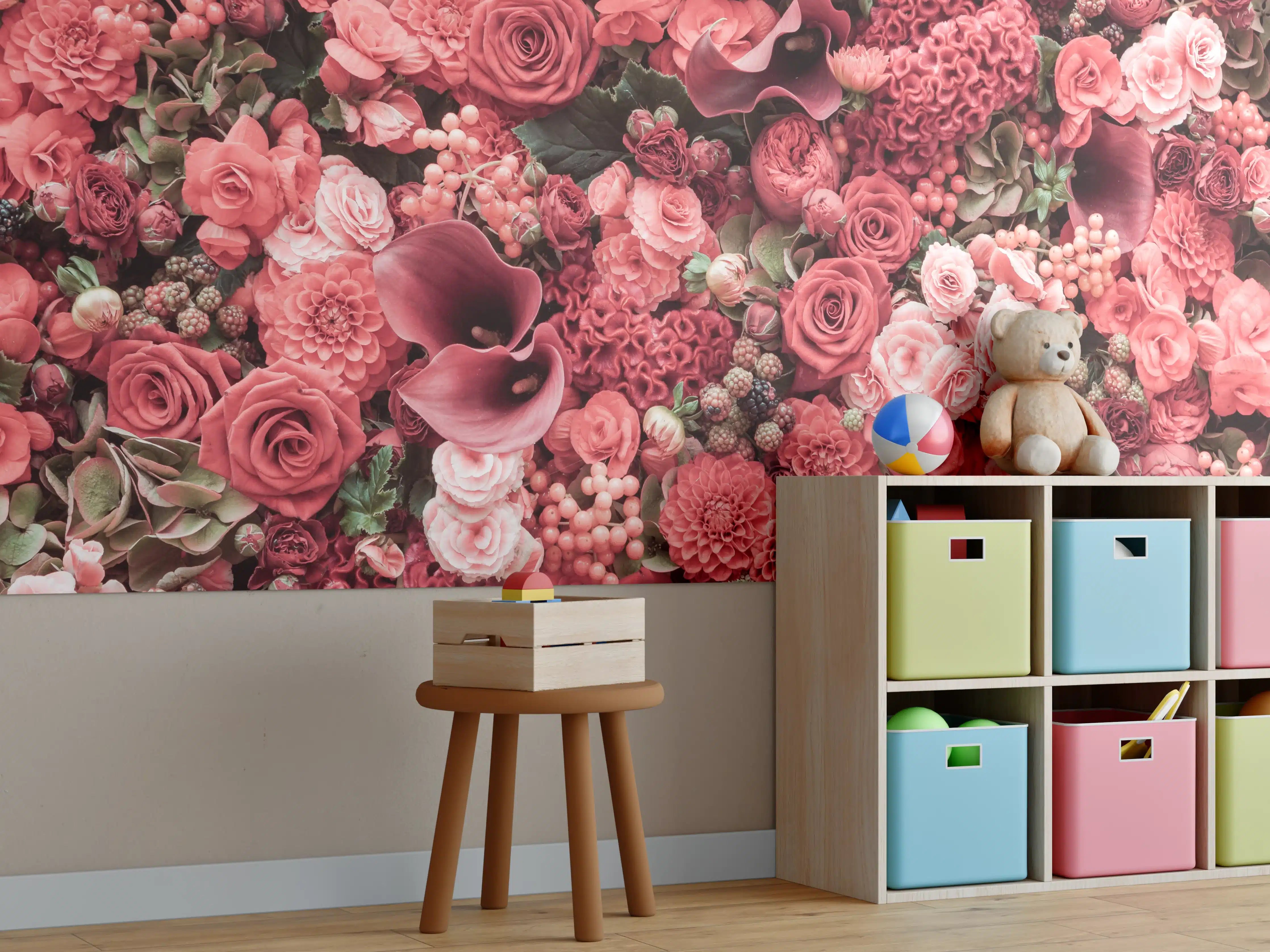 Kinderzimmer Wandgestaltung - Eleganter Blumenmix in Pink und Bordeaux