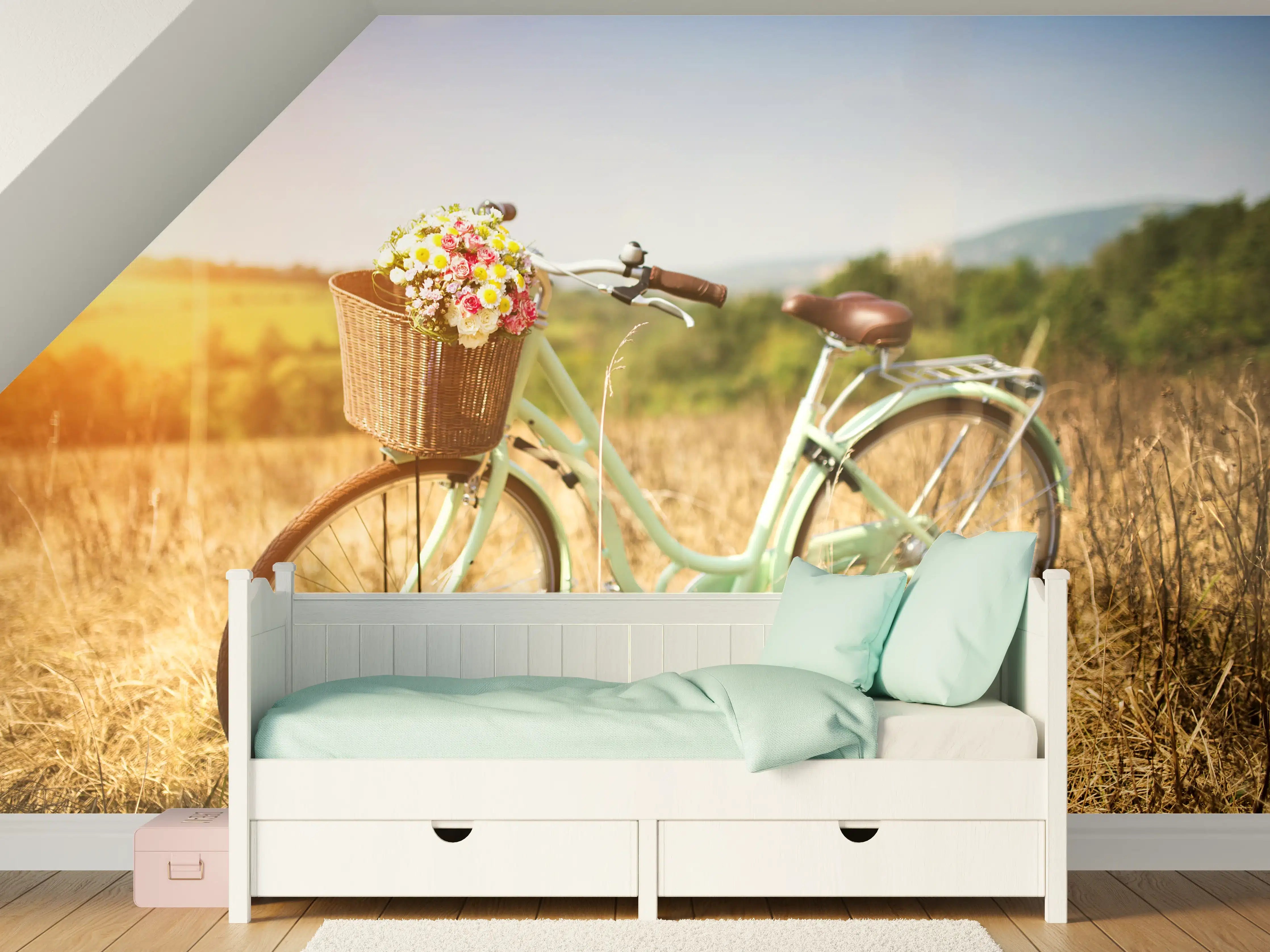 Kinderzimmer Wandgestaltung - Fahrrad mit Blumenkorb auf Wiese