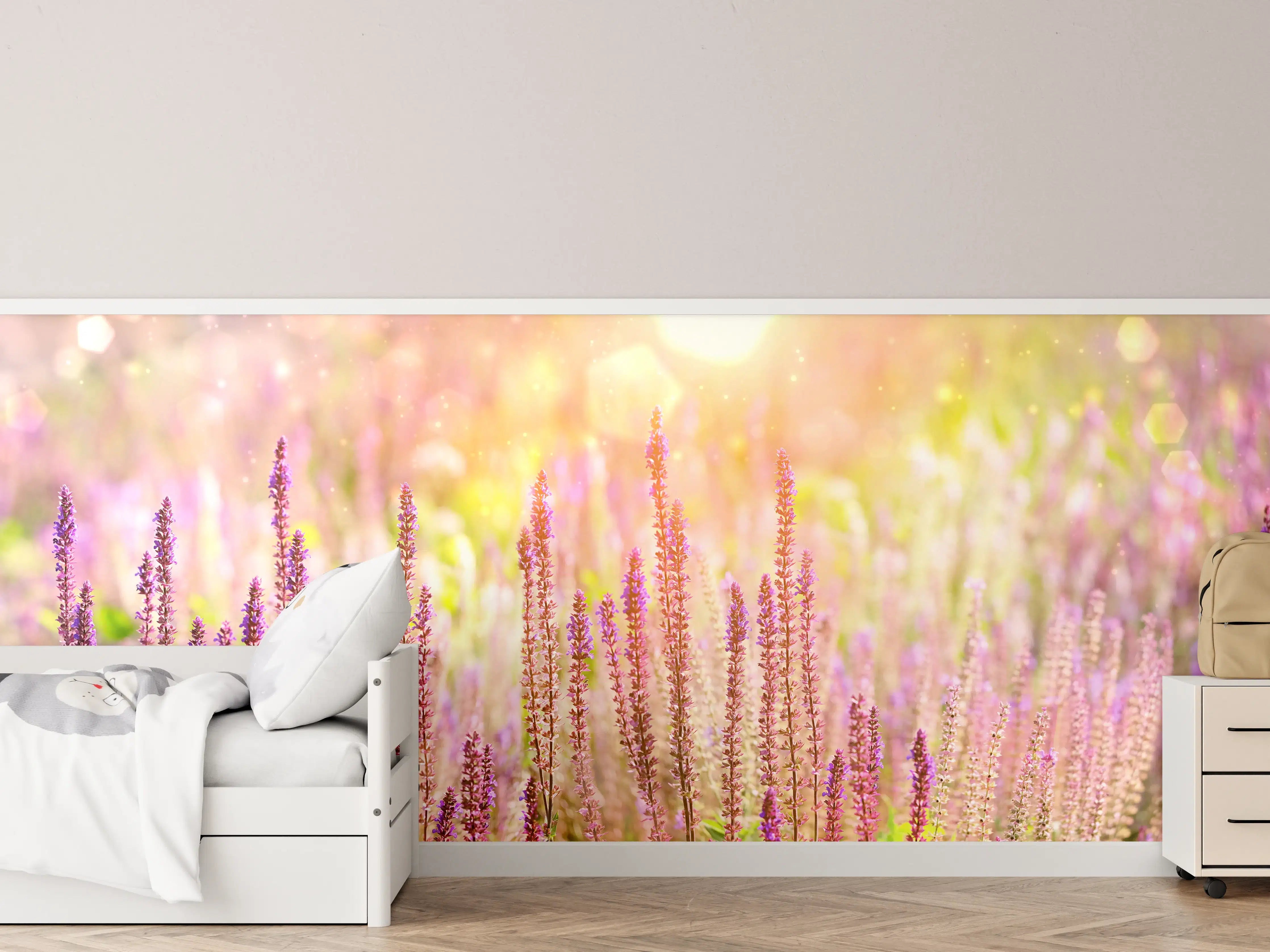 Kinderzimmer Wandgestaltung - Farbenfrohe Blüten der Ziersalbei-Pflanzen