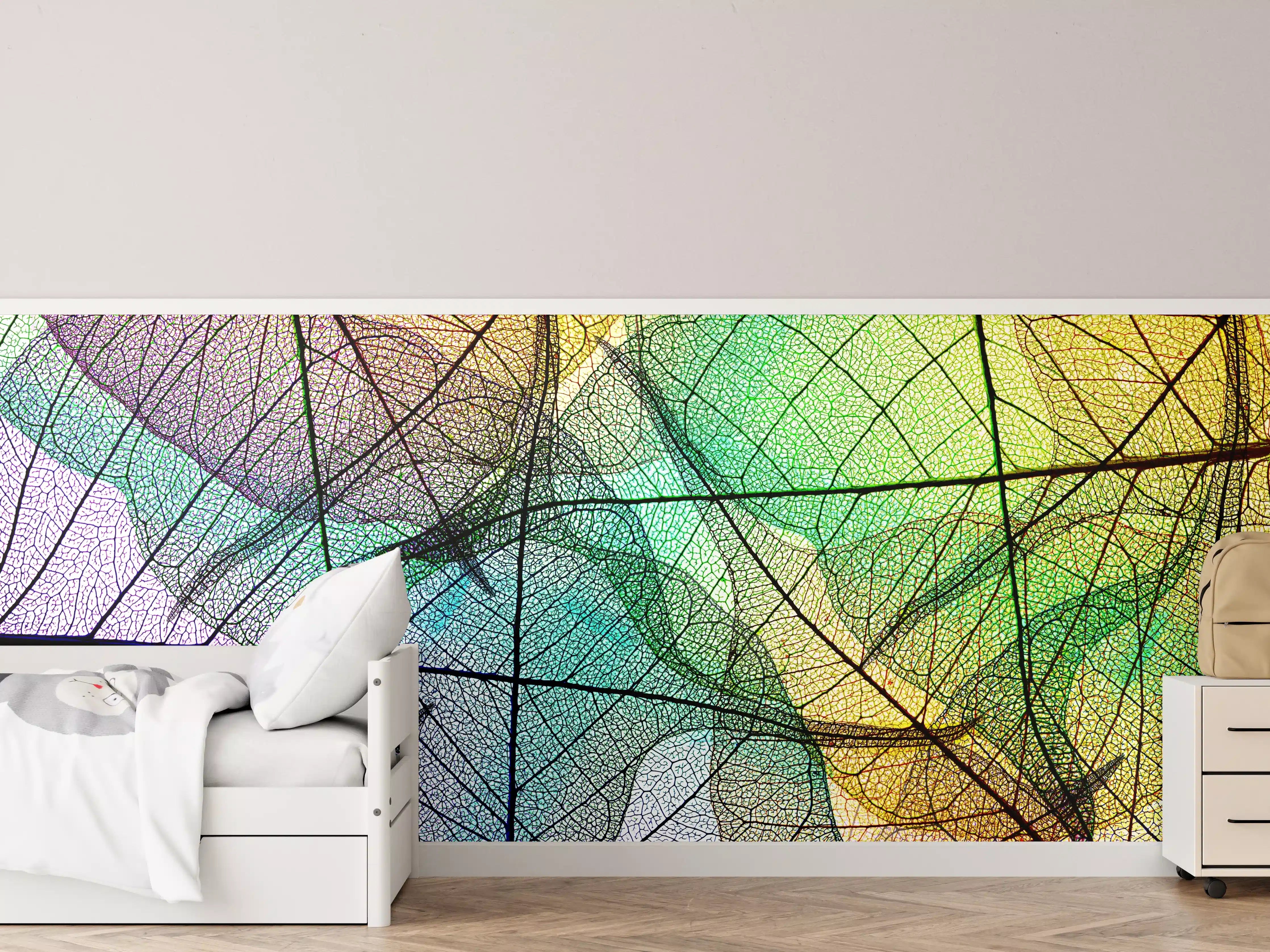 Kinderzimmer Wandgestaltung - Farbenfrohe Laubtextur auf Weiß