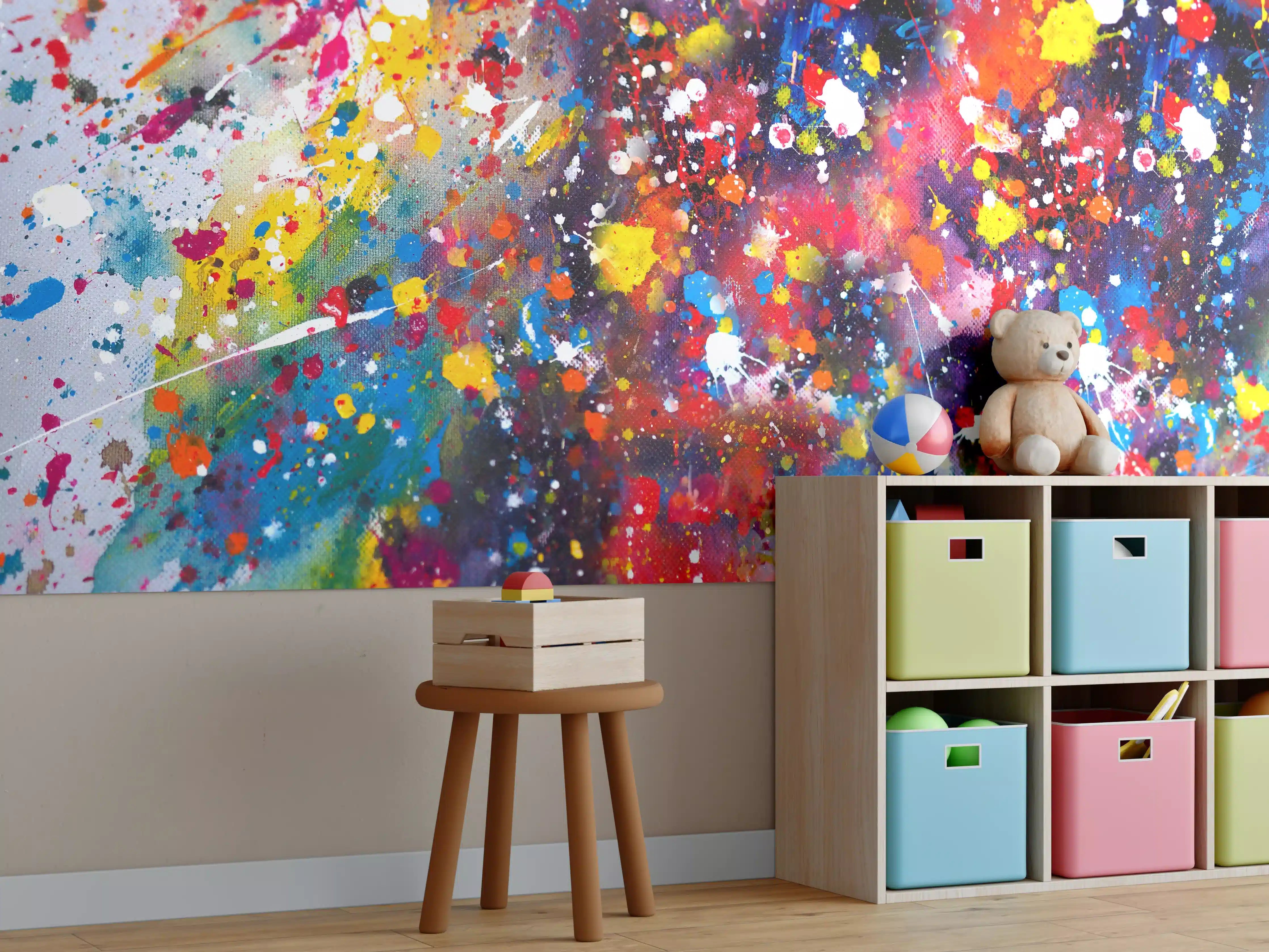 Kinderzimmer Wandgestaltung - Farbenfrohes Acryl-Splatterkunstwerk