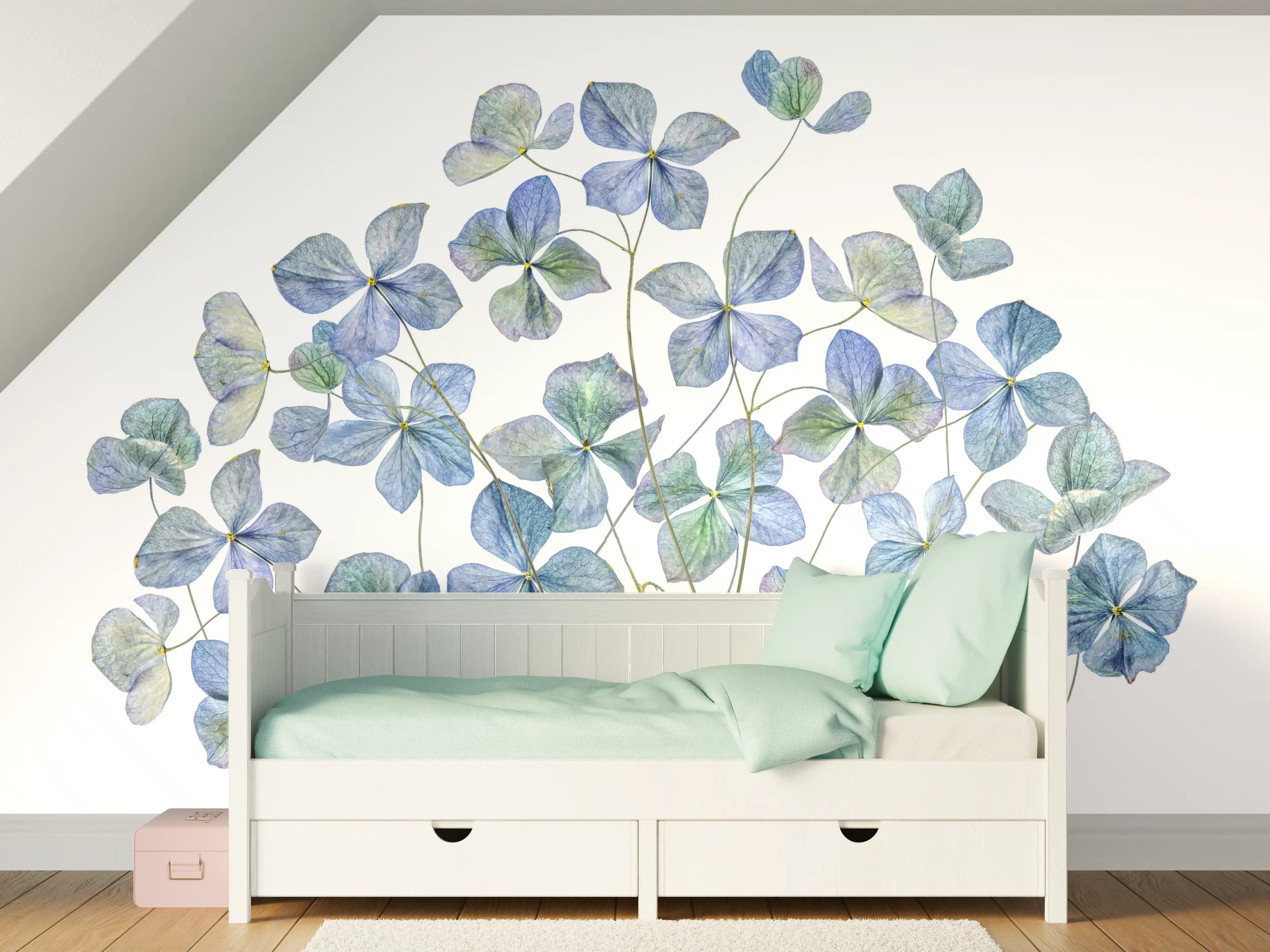 Kinderzimmer Wandgestaltung - Florale Darstellung - Blaue Blumen
