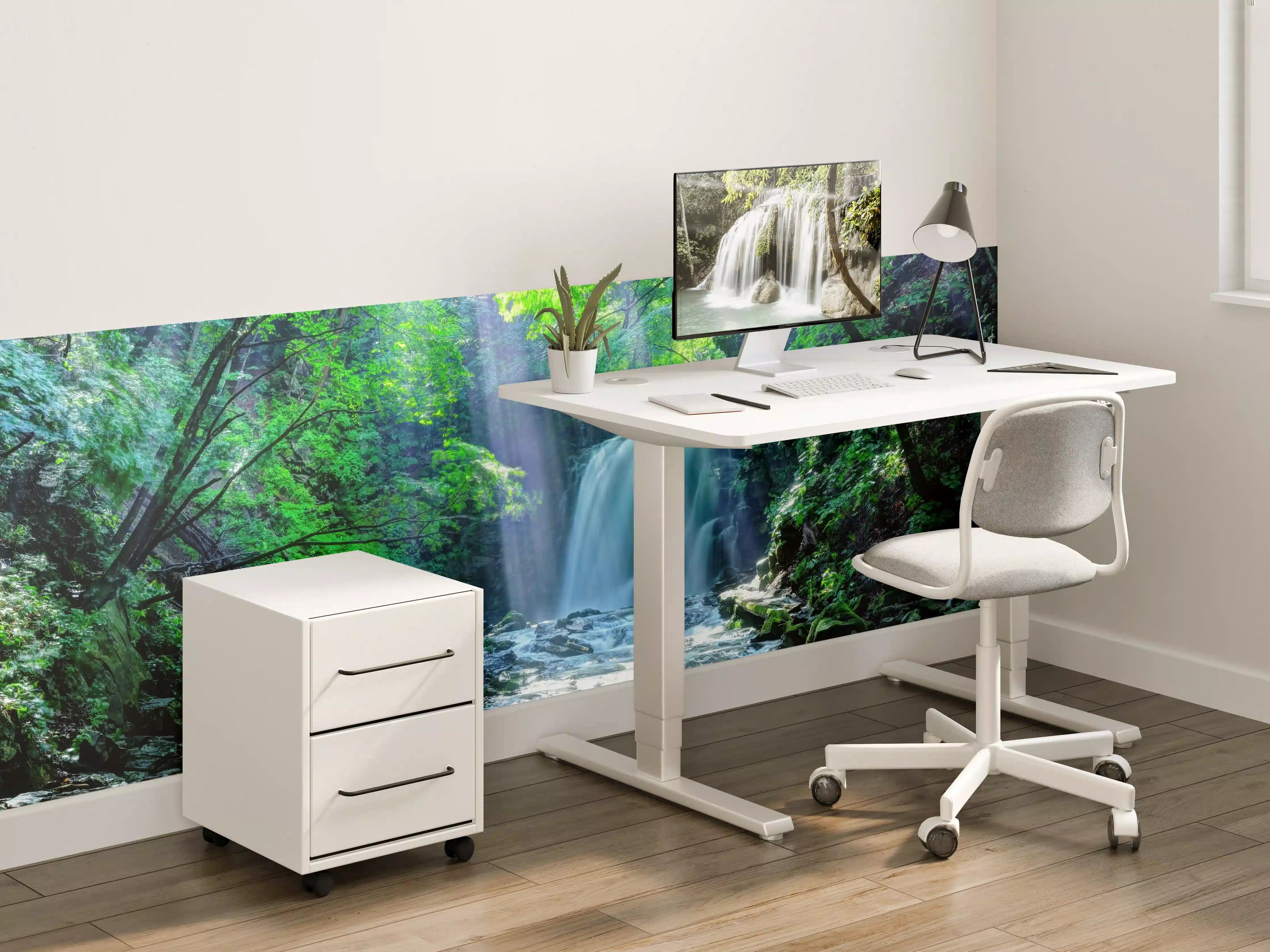 Kinderzimmer Wandgestaltung - Friedlicher Wasserfall im Wald von Asama